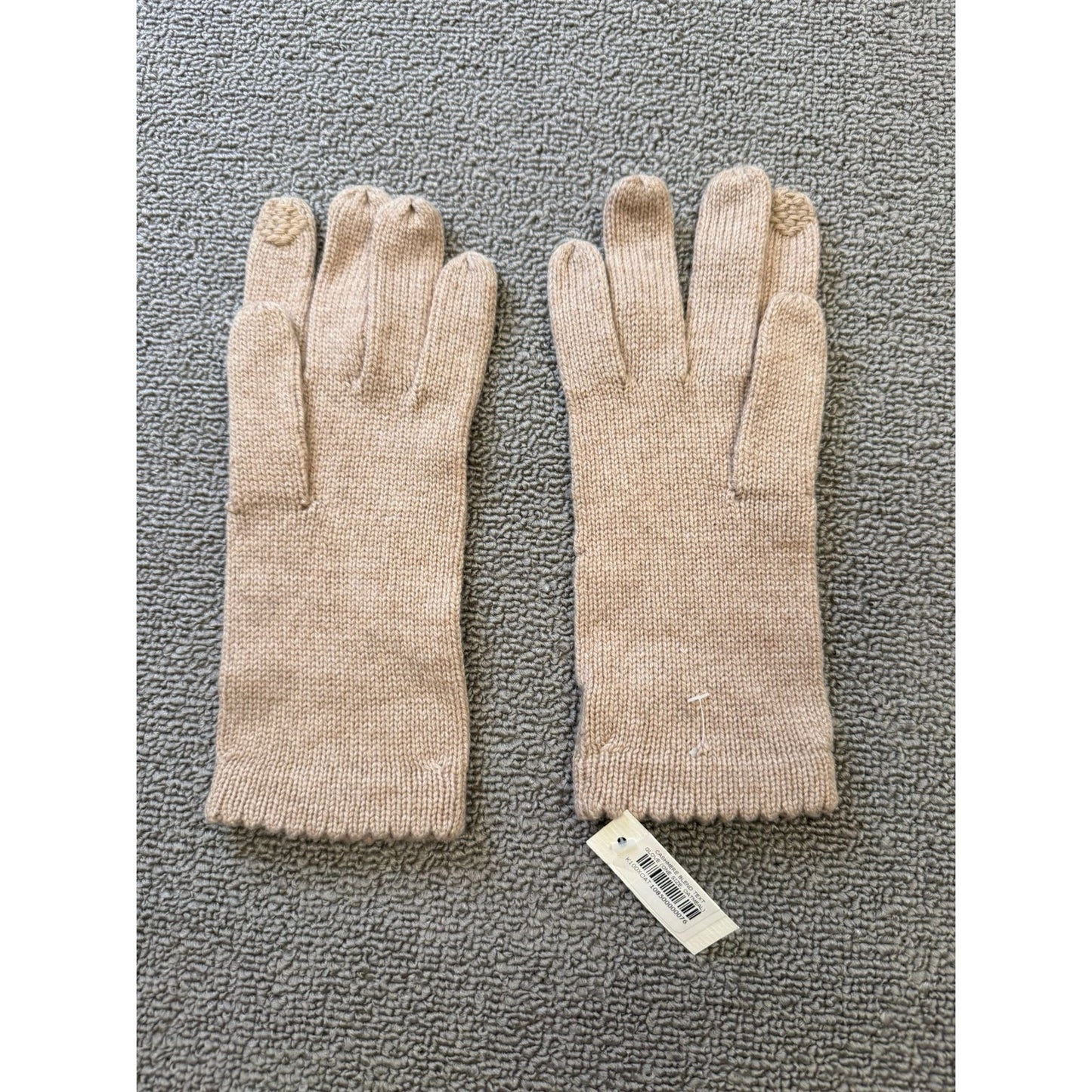 Carolina Amato Women's One Size Beige Wool Cashmere Blend Knit Gloves NWT