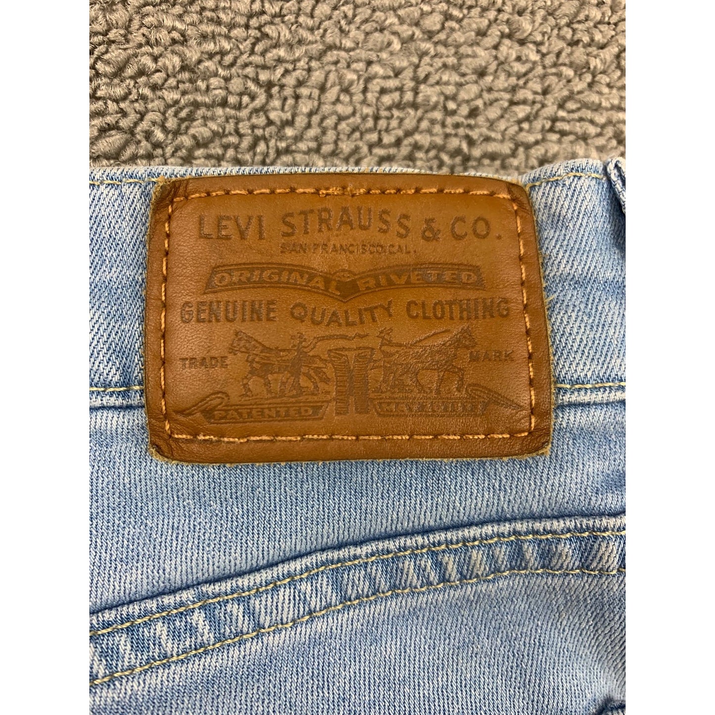 Levi's Women's 29x28 724 High Rise Light Wash Premium Jeans