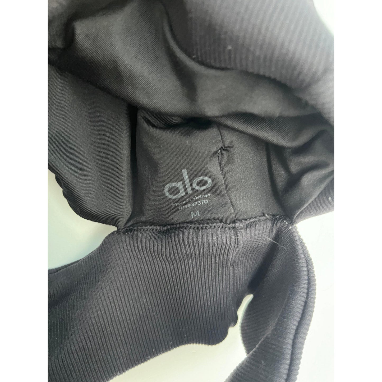 Alo Yoga Ribbed Sports Bra Women M Black Scoop Neck Cropped Stretchy