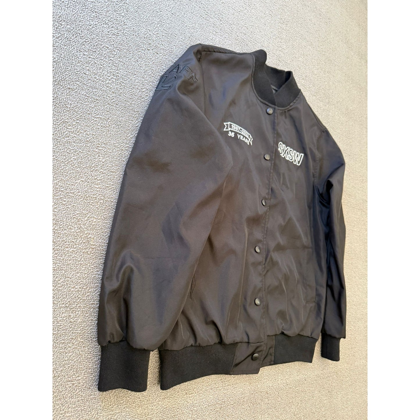 Strata Black SXSW ATX Austin TX 35 Years Snap Lightweight Jacket Size XS