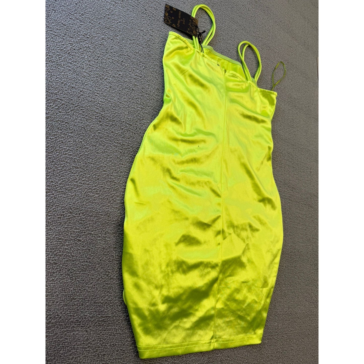 Love And Other Things Female Medium Chartreuse Ruched Party Dress NWT Trendy