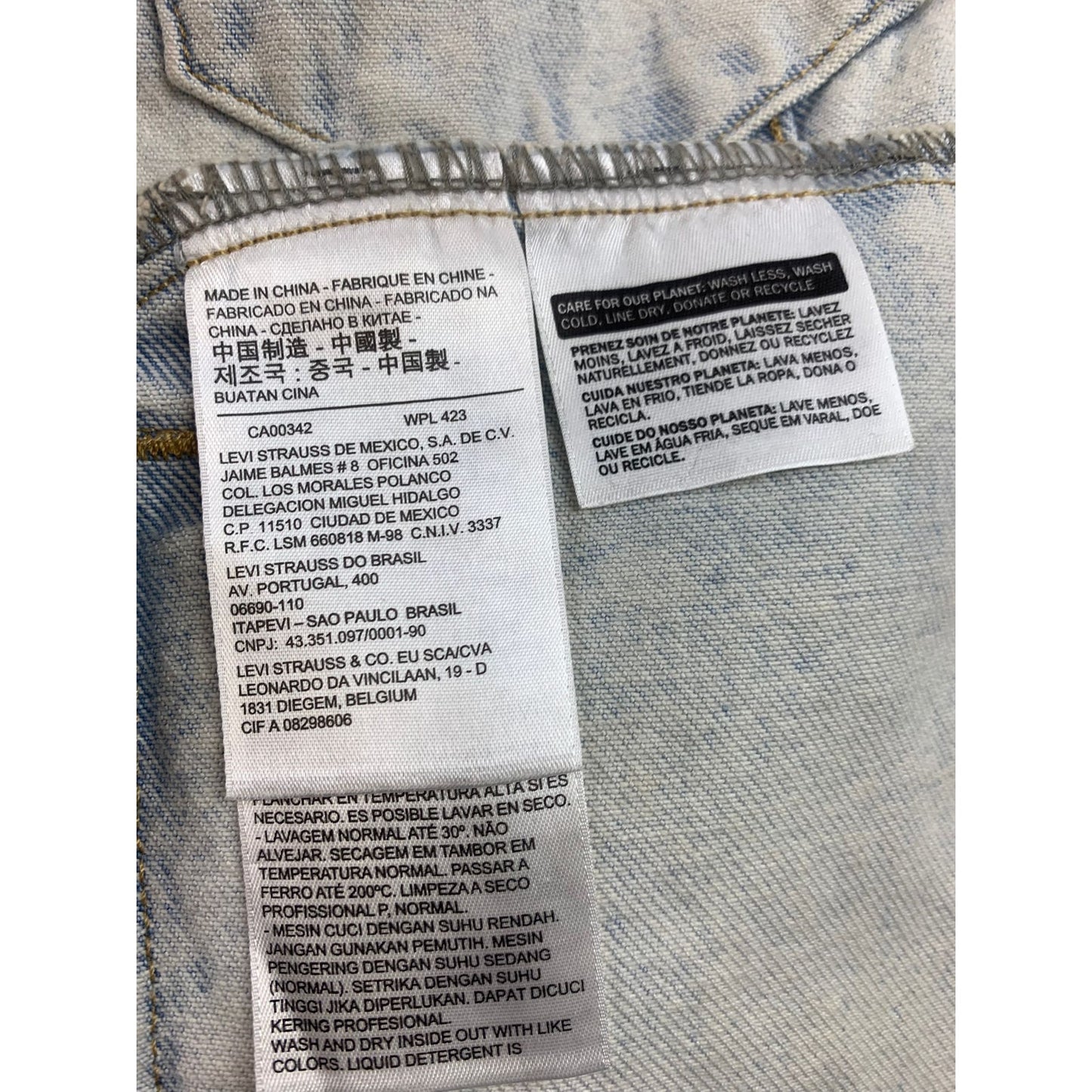 Levis Red Tab Jacket Size S Distressed Western Trucker Denim Washed Jacket