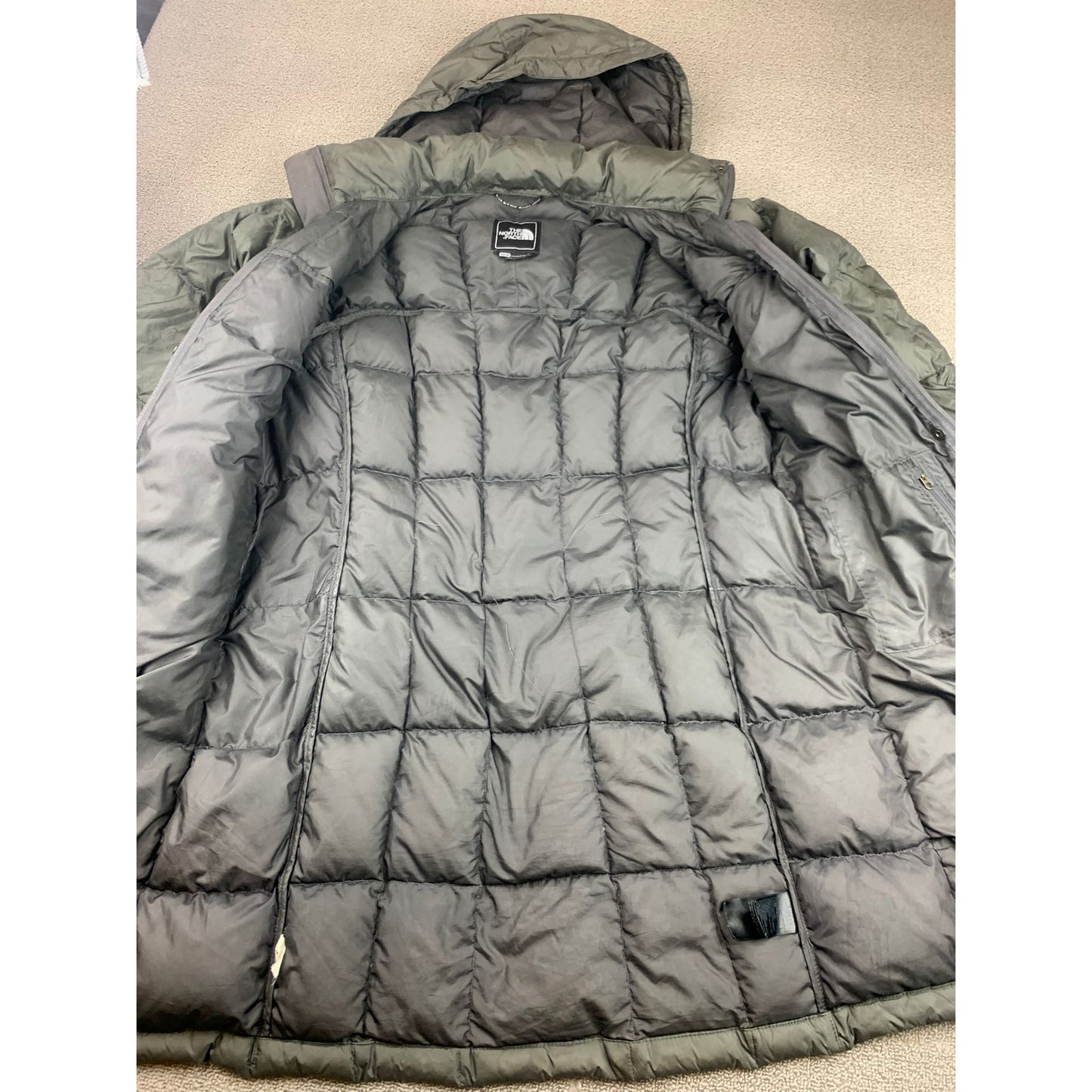 The North Face 600 Womens XS Black Hooded Parka Puffer Down Coat Jacket