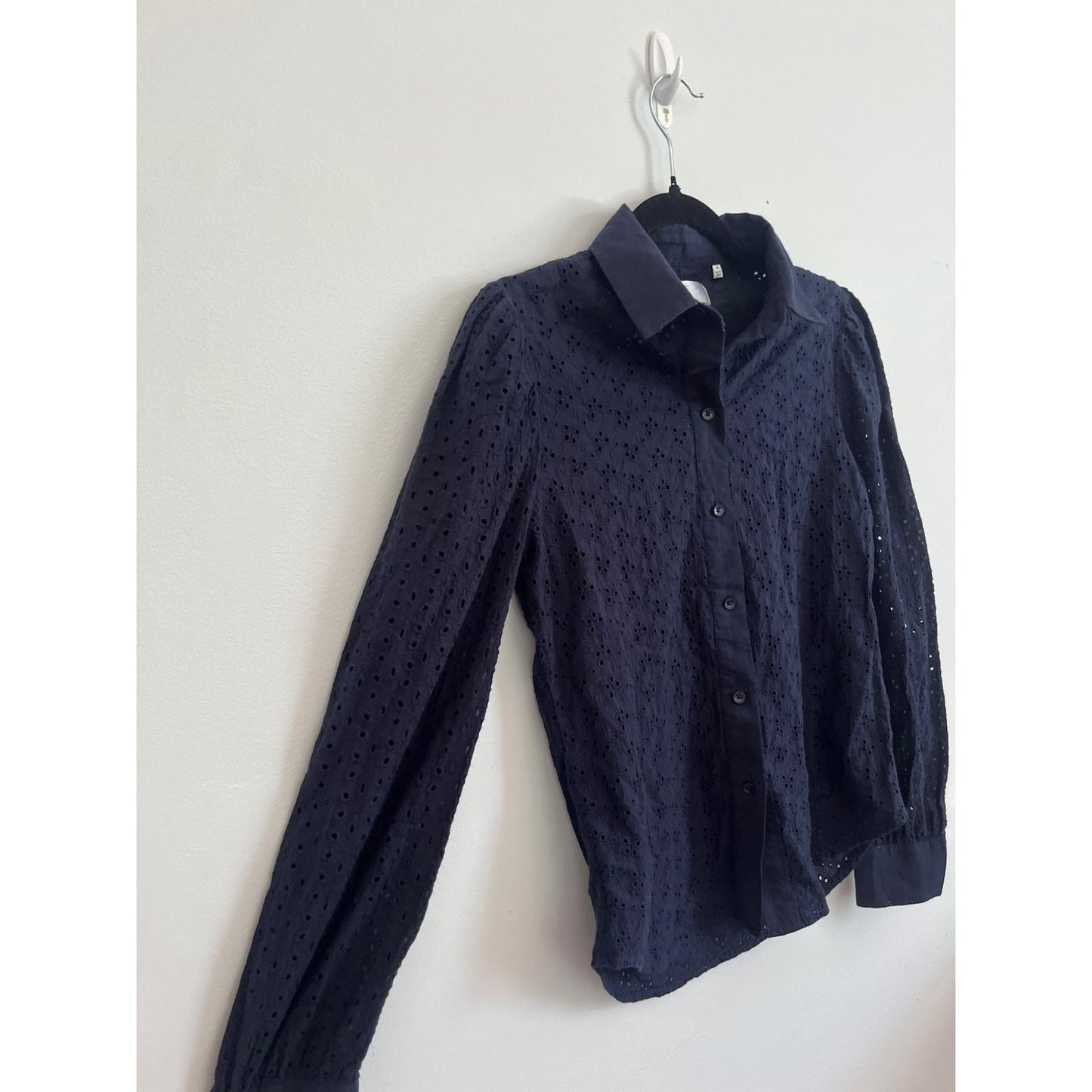 7 For All Mankind Eyelet Button Down Shirt Women XS Navy Blue Blouse Cotton Top