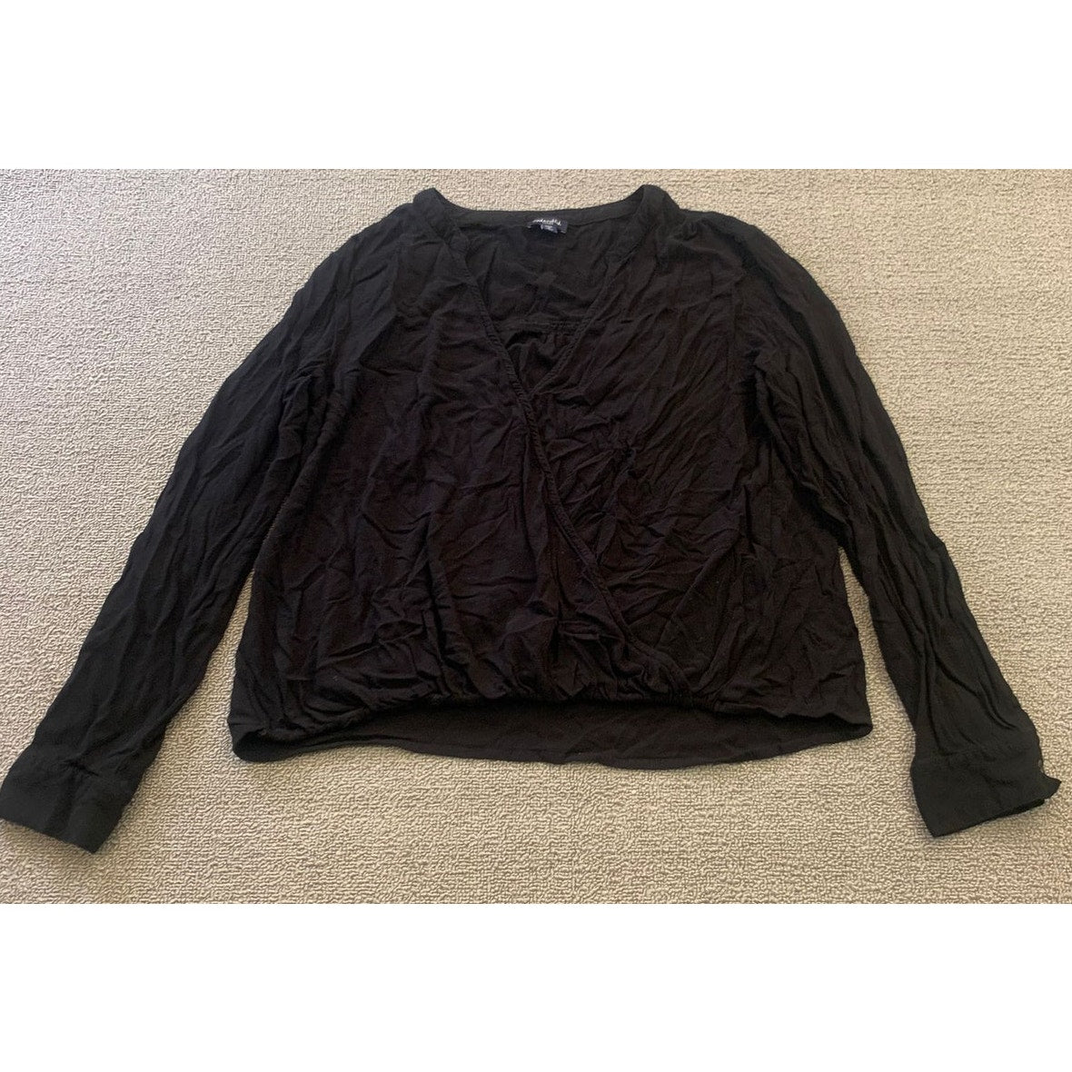 SPLENDID Women Large Black V Neck Long Sleeve Top