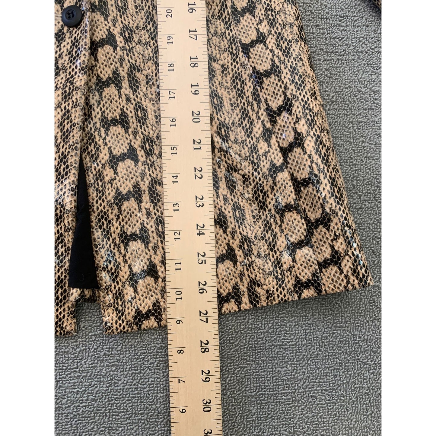 Danielle Bernstein Women's M Snake Print Tan Brown Black Blazer Faux Snake Skin