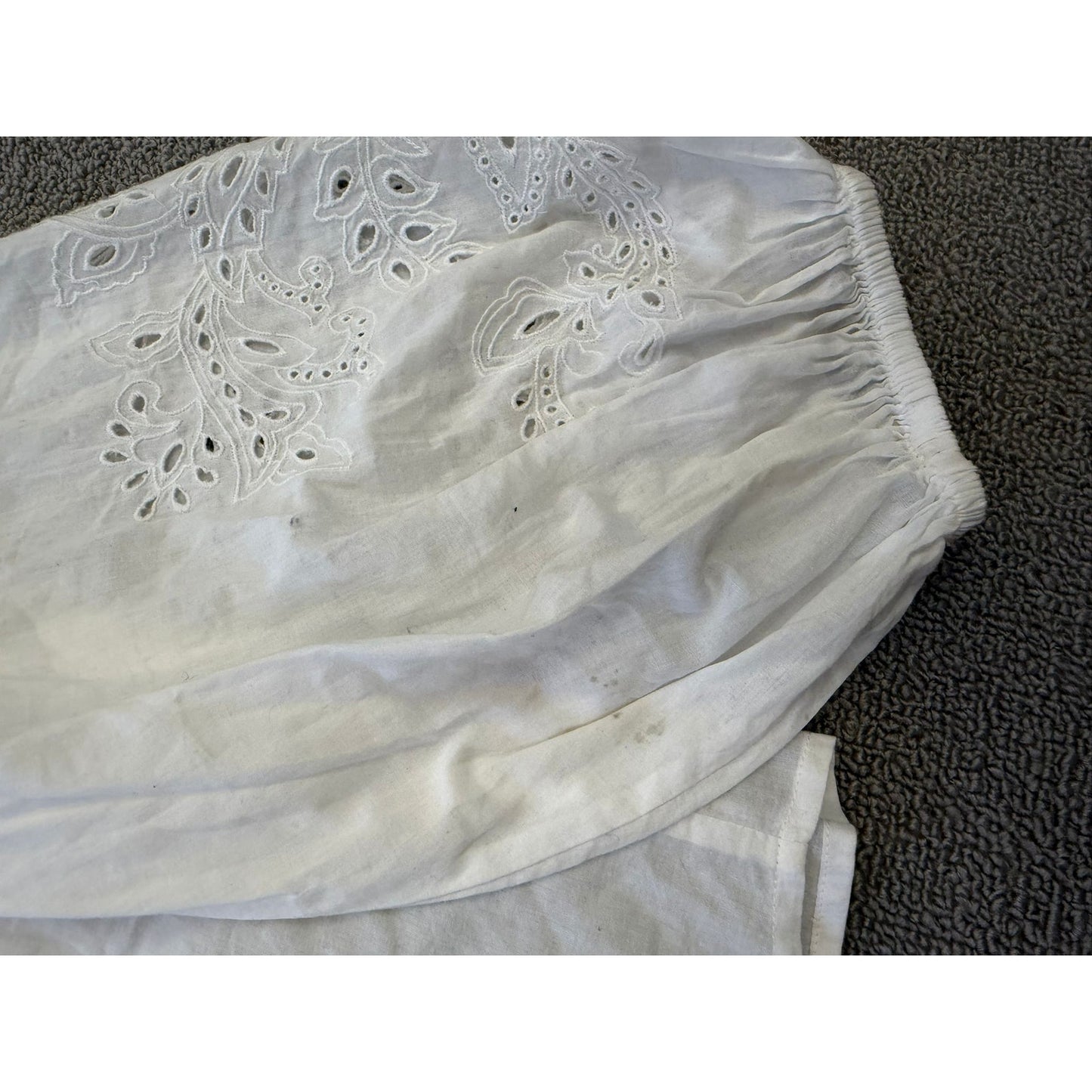 INTERMIX Women's L Large White Eyelet Embroidery Blouse Top