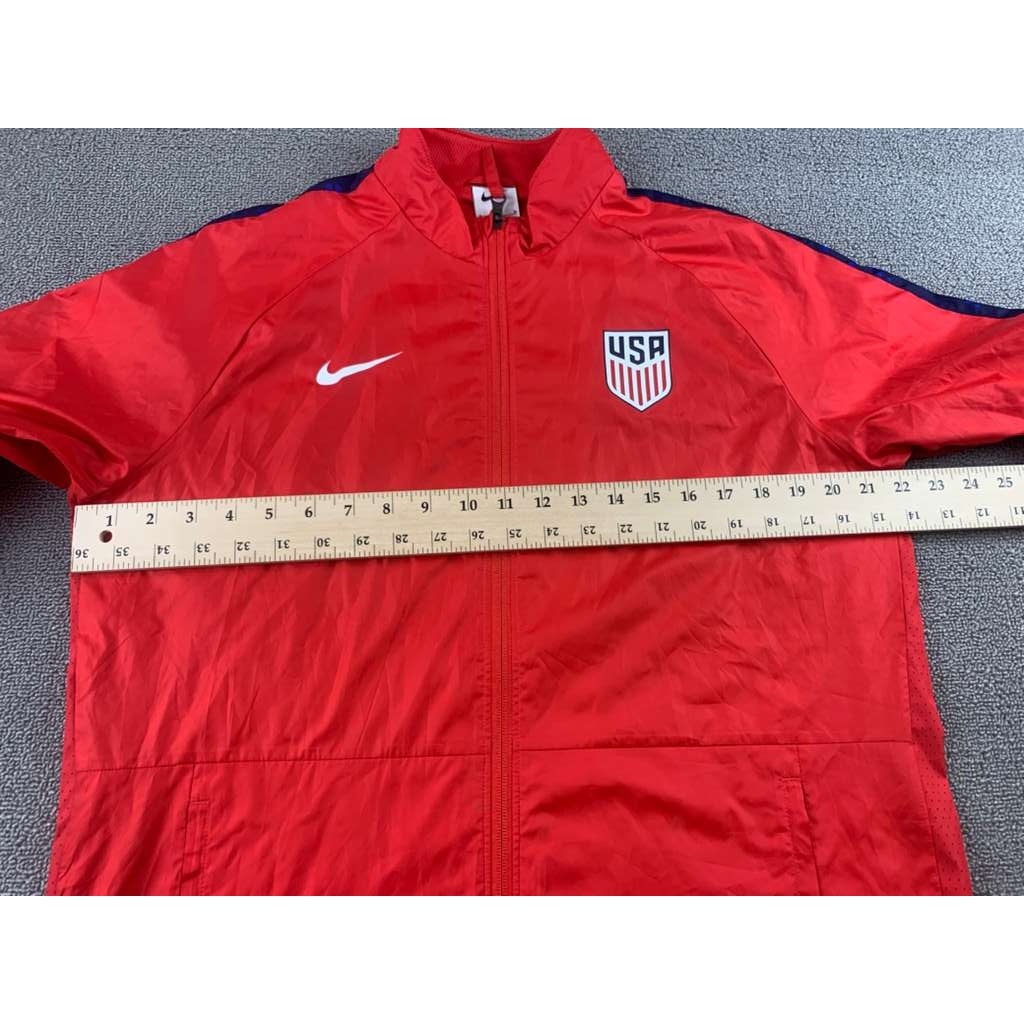 Nike Soccer Jacket Men's M Red Full Zip Mesh Lined Team USA Crest Logo Swoosh