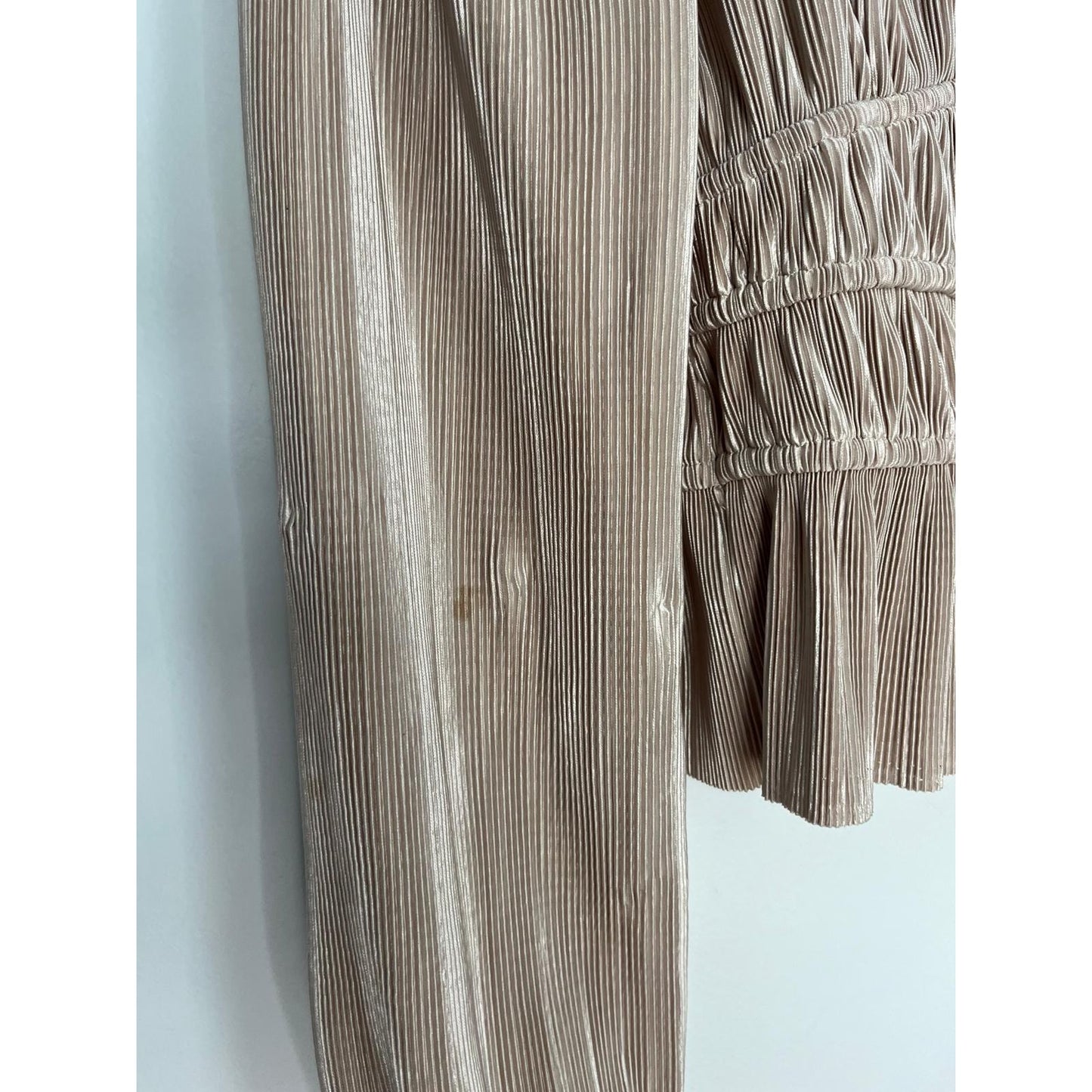 ASTR The Label Pleated Puff Sleeve Blouse Women M Beige Ruched Peplum Top