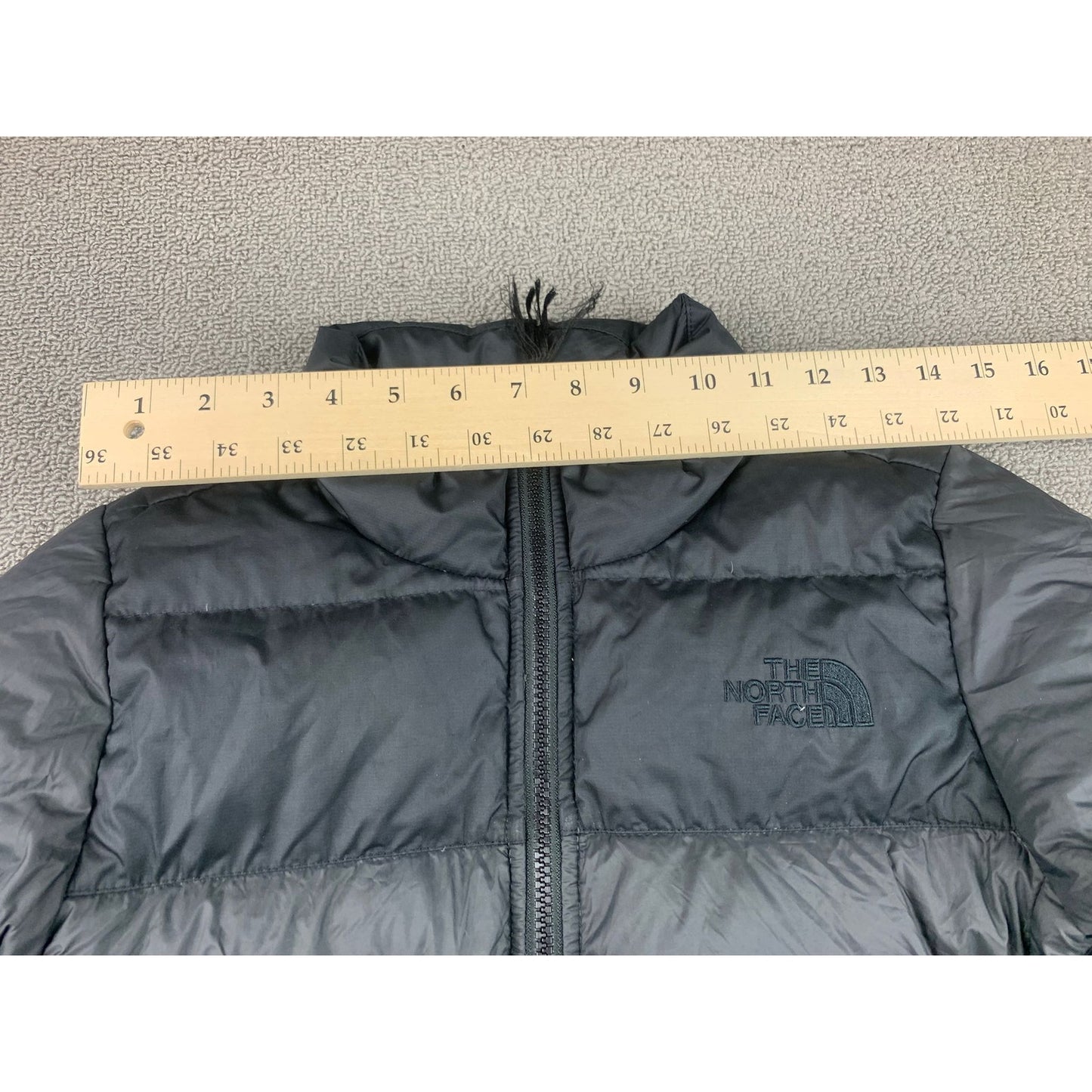 The North Face Boy's S Black Puffer Jacket