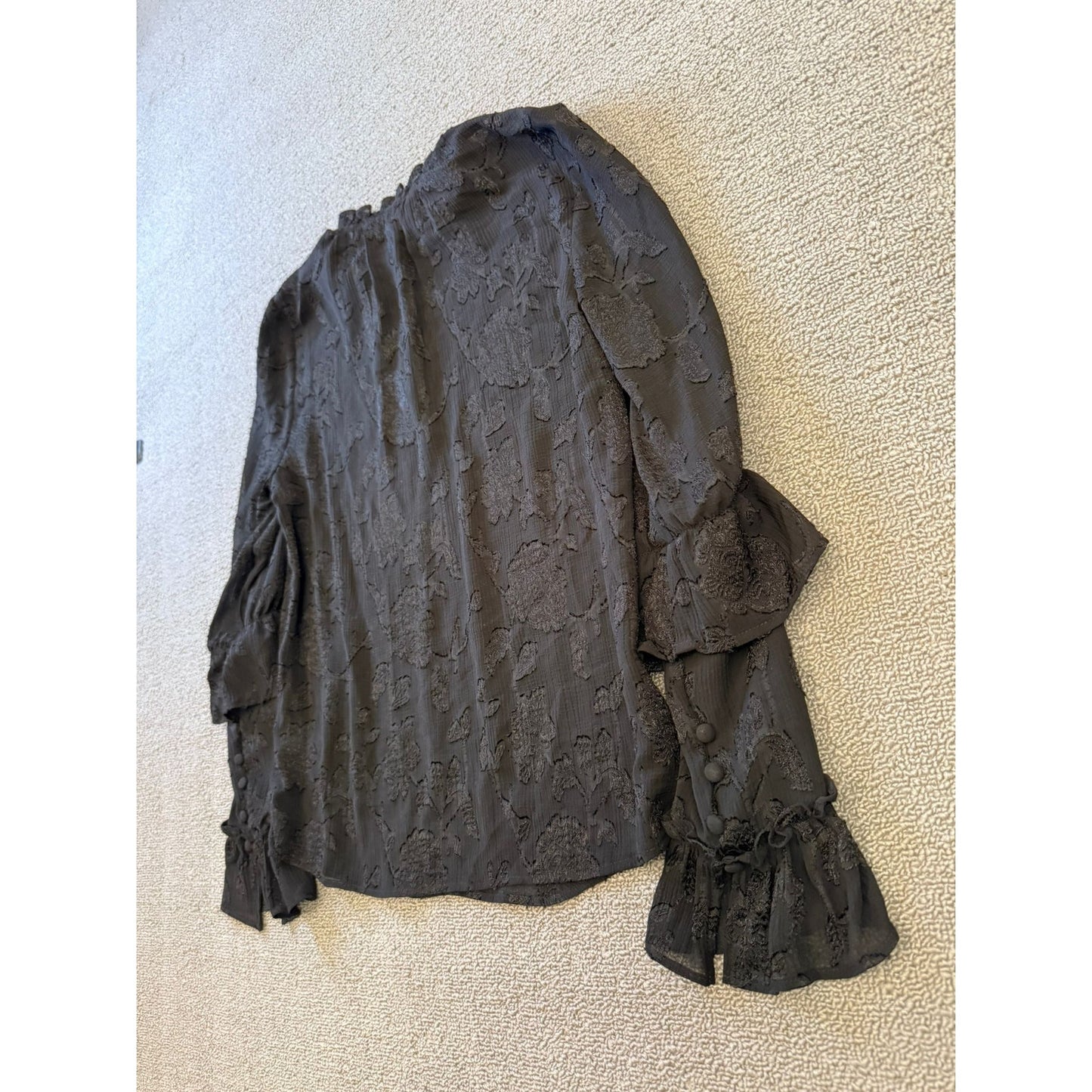 BB Dakota Women Extra Small Black Floral Ruffle Sleeve Blouse