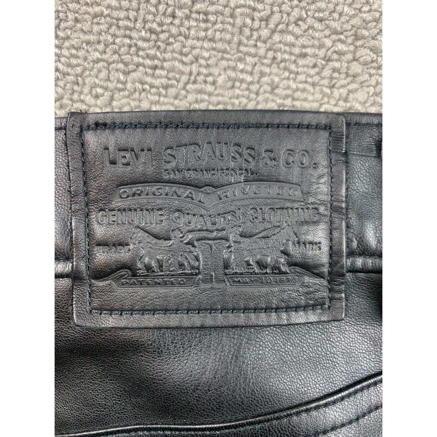 Levi's Women's 29 Black Faux Leather Ribcage Straight High Rise Pants
