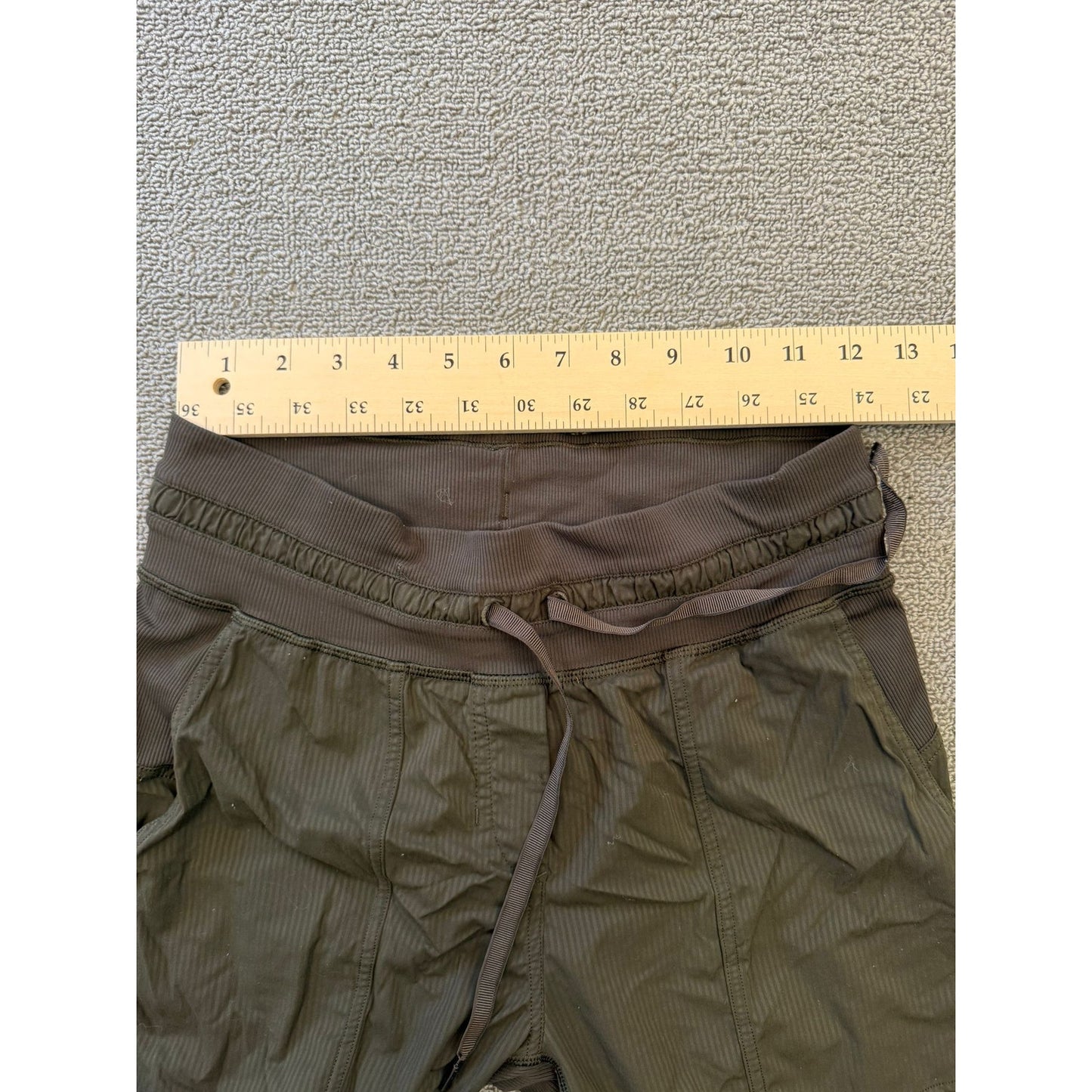 Lululemon Womens 4 Olive Green Dance Studio Crop Pants