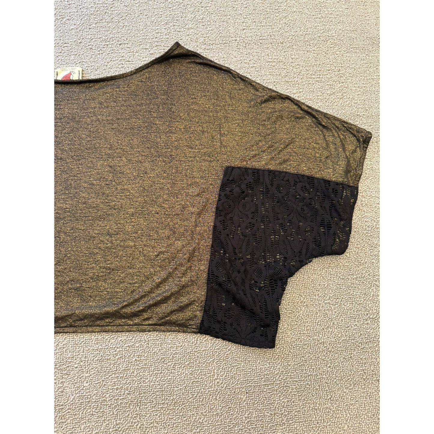Free People Female Small Petite Black Lace Sleeve Cropped Blouse
