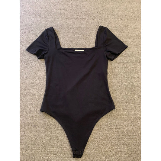 BABATON Aritzia  Women's M Black Square Neck Short Minimalist Capsule Bodysuit