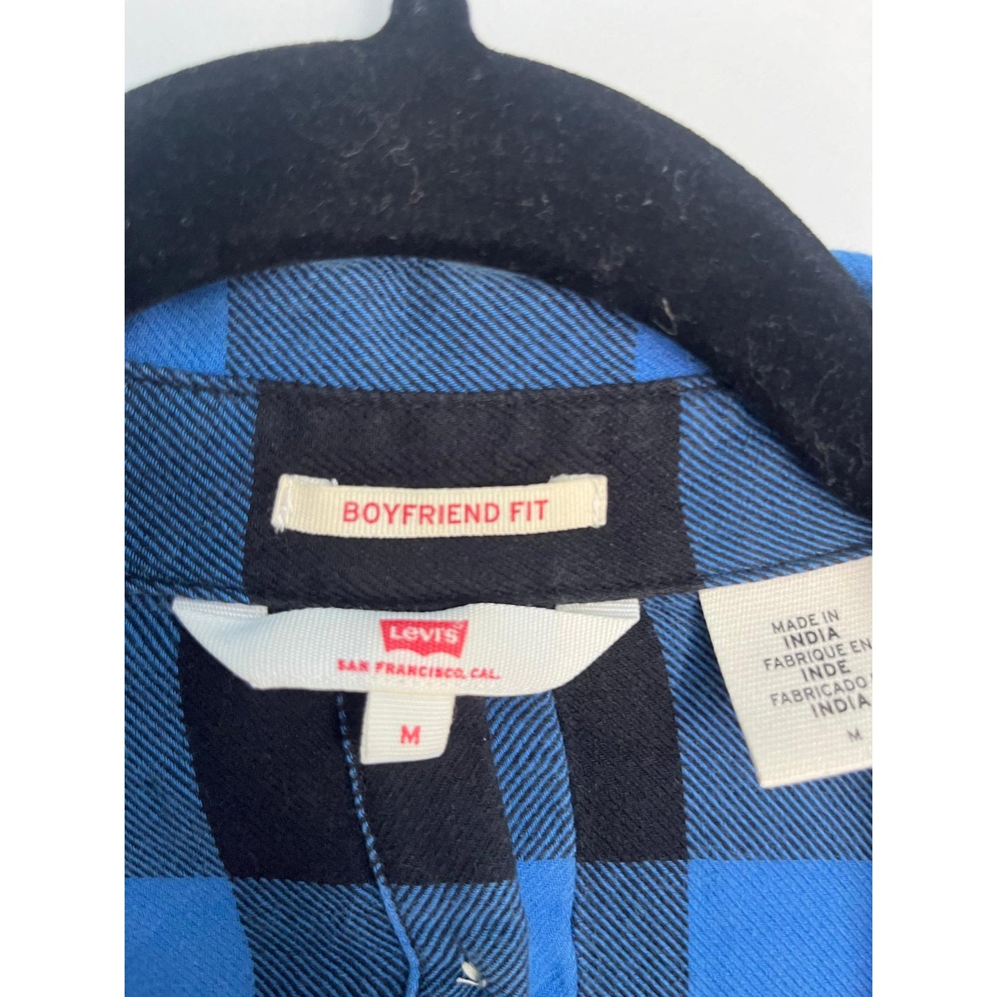 Levi's Plaid Button Down Shirt Womens M Boyfriend Fit Blue Black Flannel