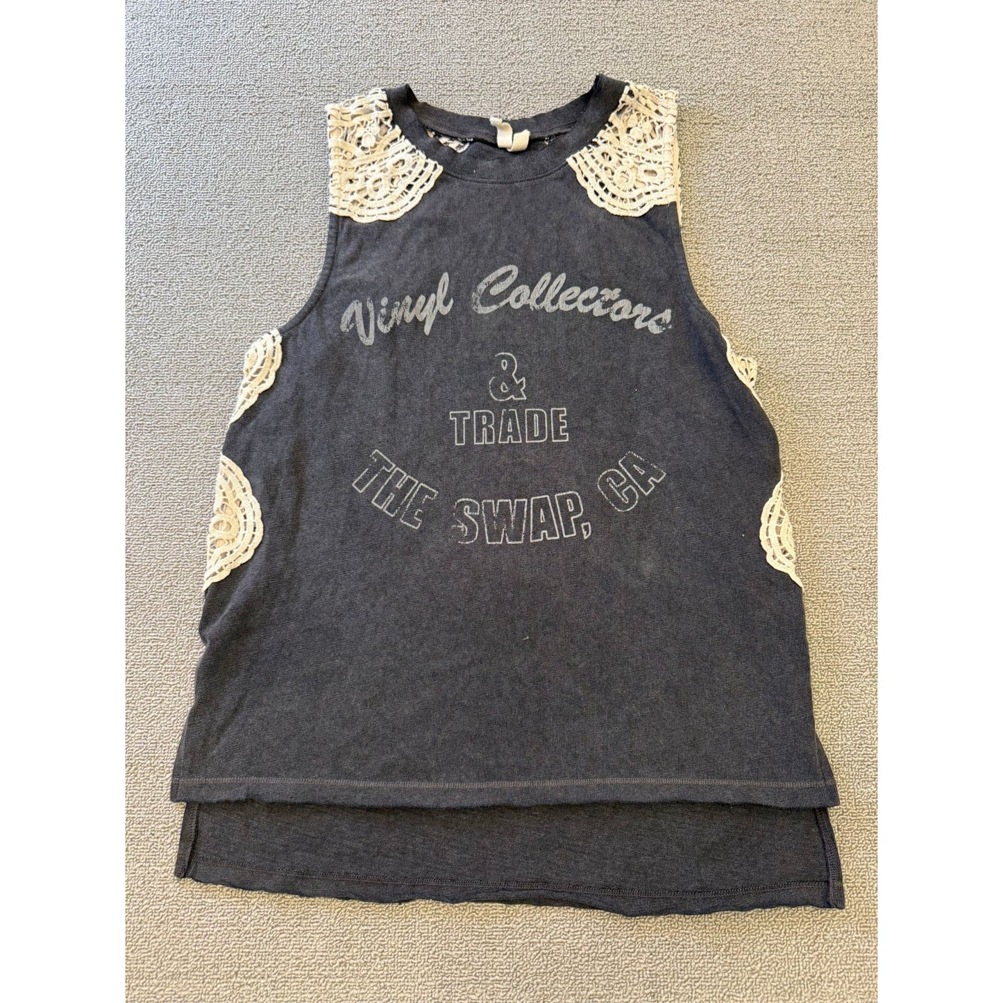 We The Free Women's Extra Small Gray Graphic Lace Tank Top