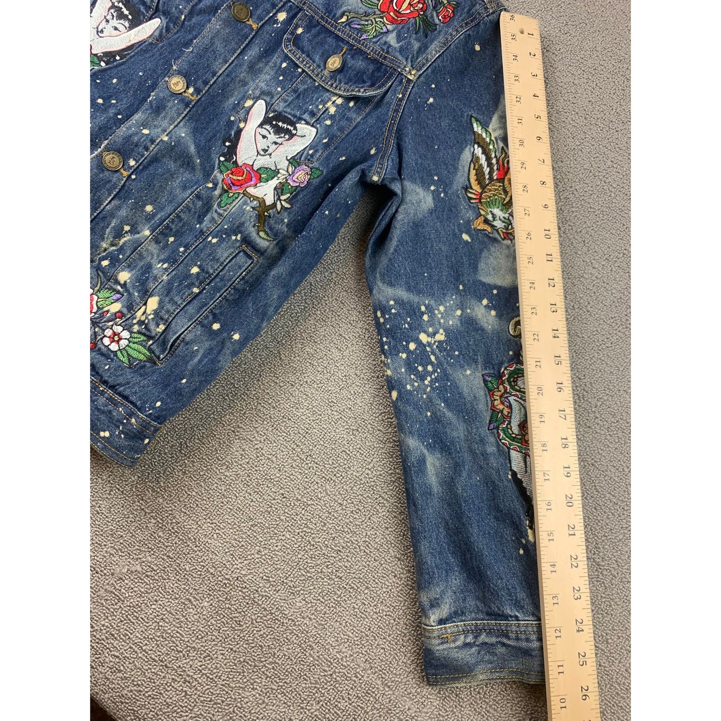 REASON NY Moto Sherpa Denim Jacket Men’s M Streetwear Embroidered Pin Up Roses