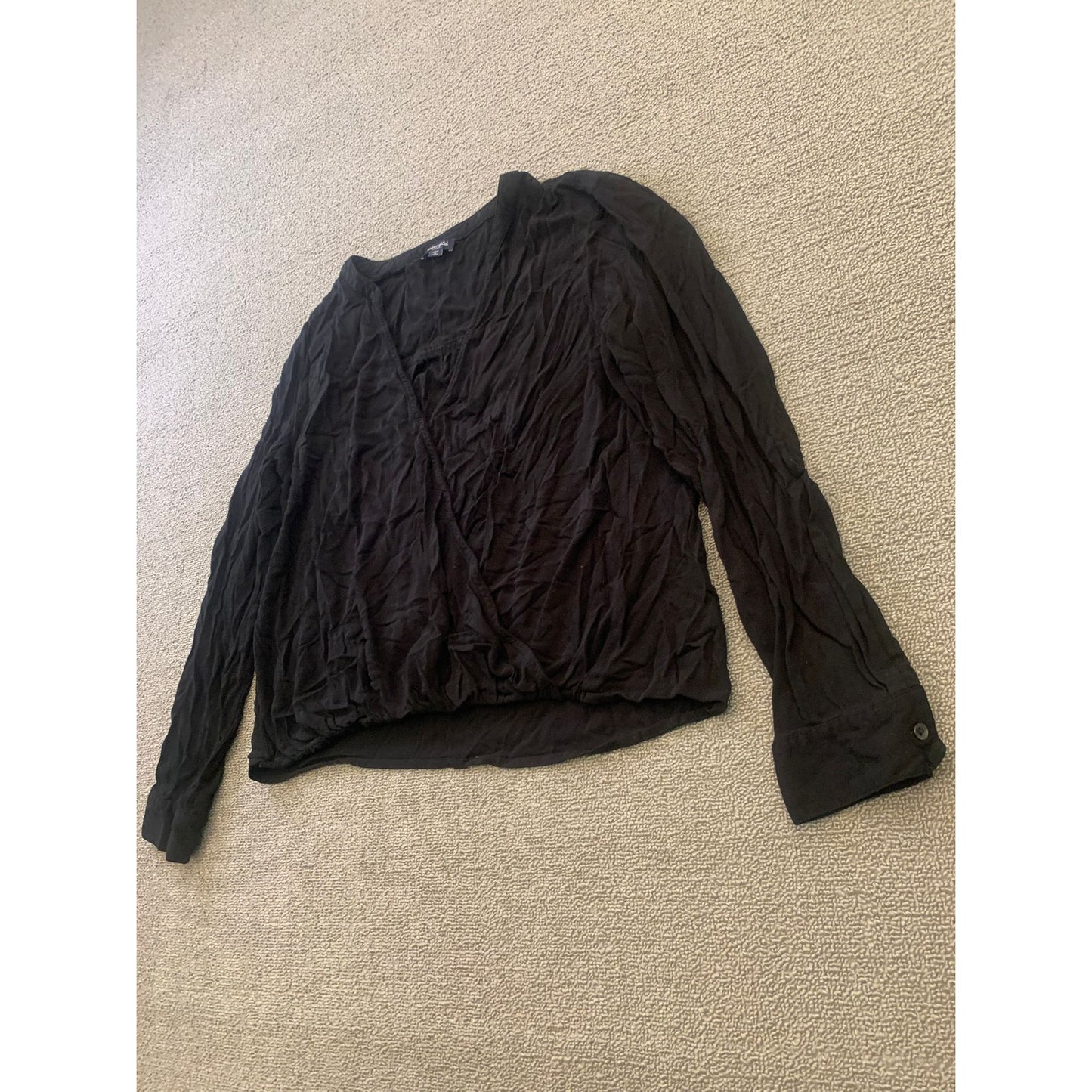 SPLENDID Women Large Black V Neck Long Sleeve Top