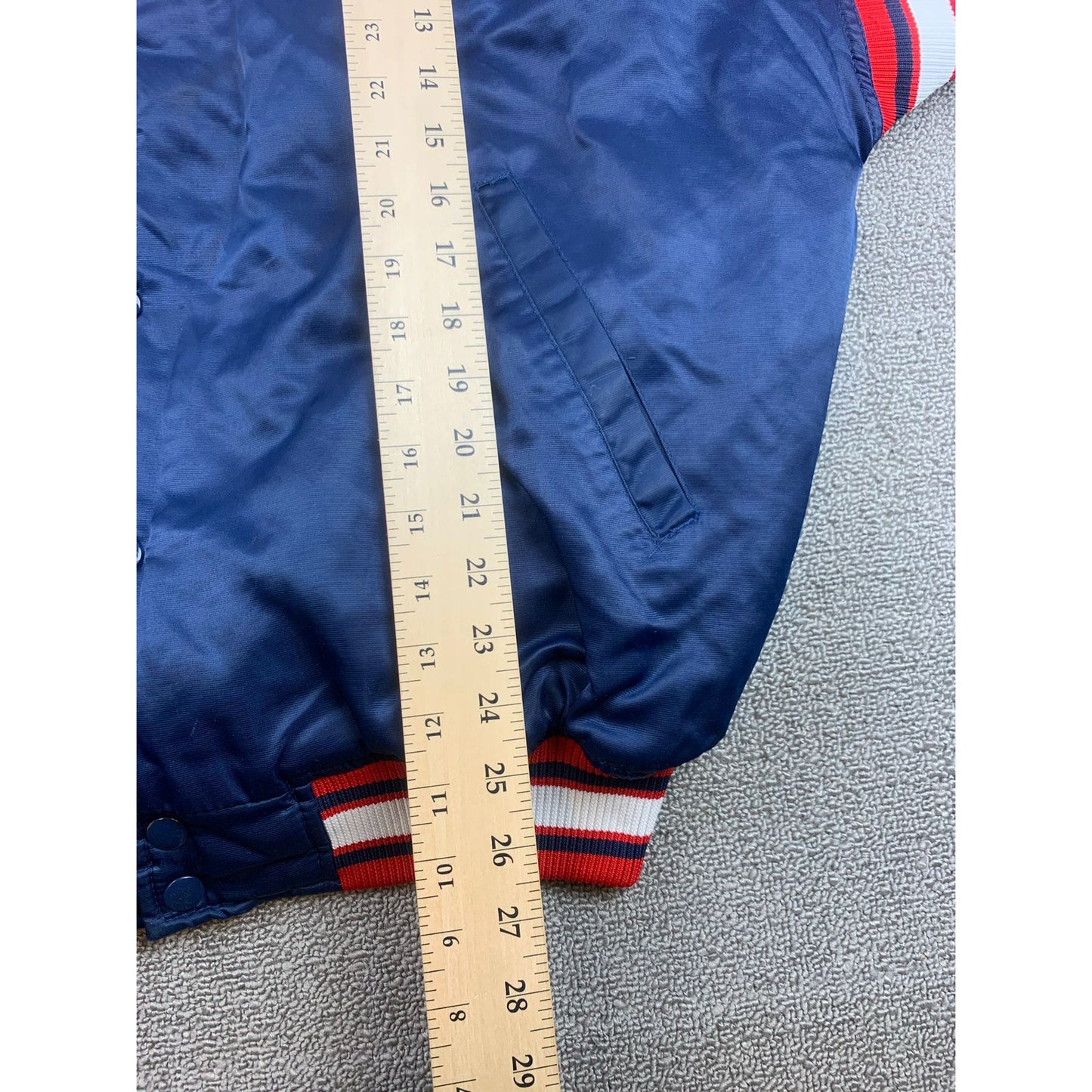 Genuine Men's Large Vintage Fit Navy Blue Red Indians Varsity Jacket Baseball