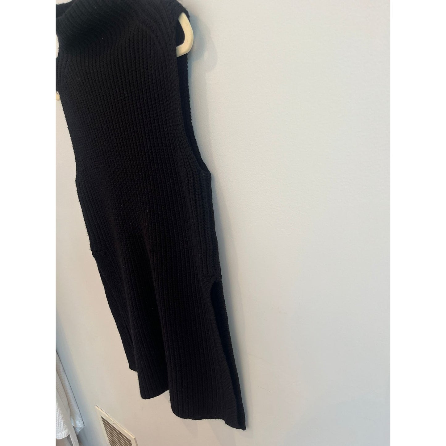 Aritzia Wilfred Knit Sweater Vest Women XXS Black Sleeveless Mock Neck Tunic