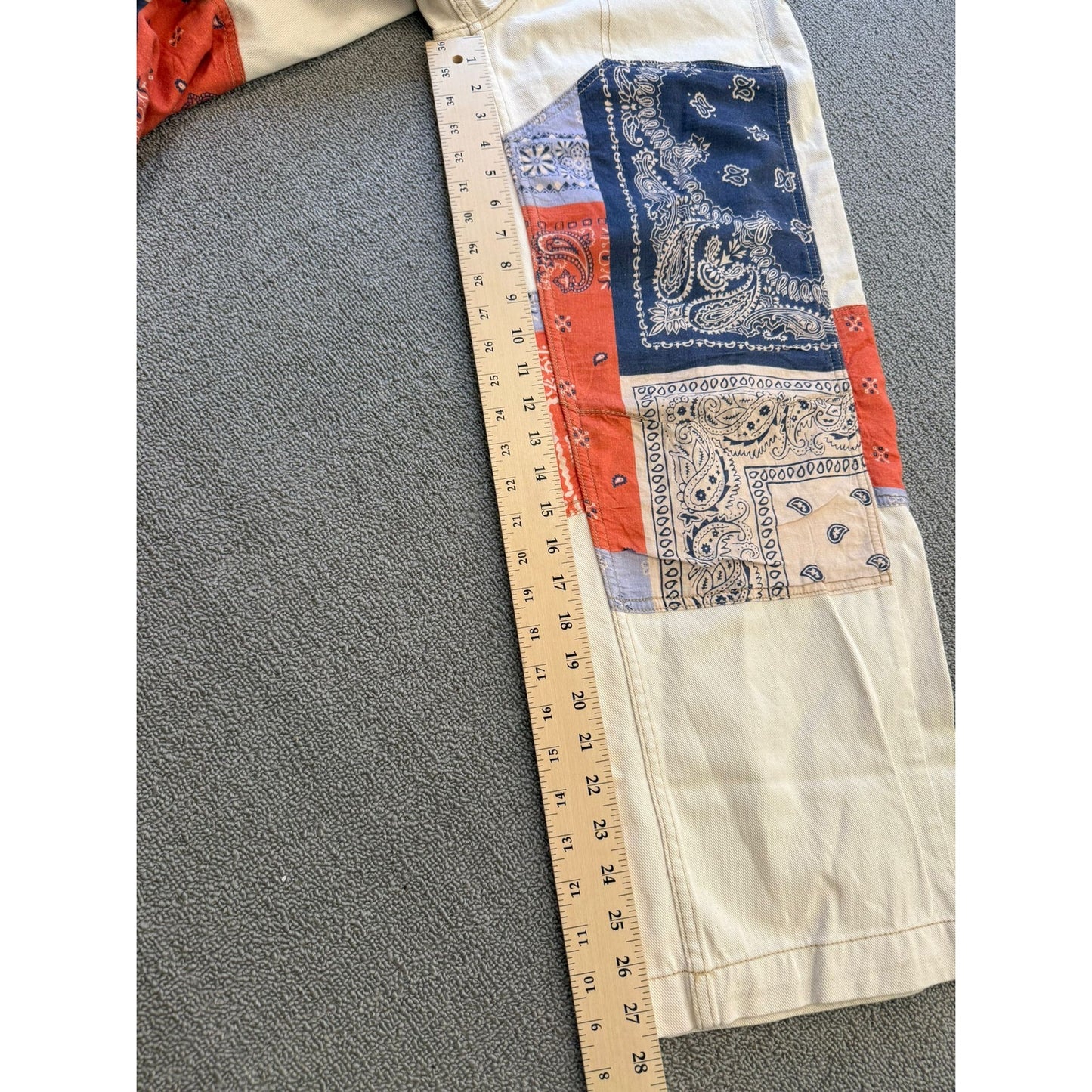 BDG Urban Outfitters Women's Size 26 White Denim Patchwork Bandana Wide Leg Jean