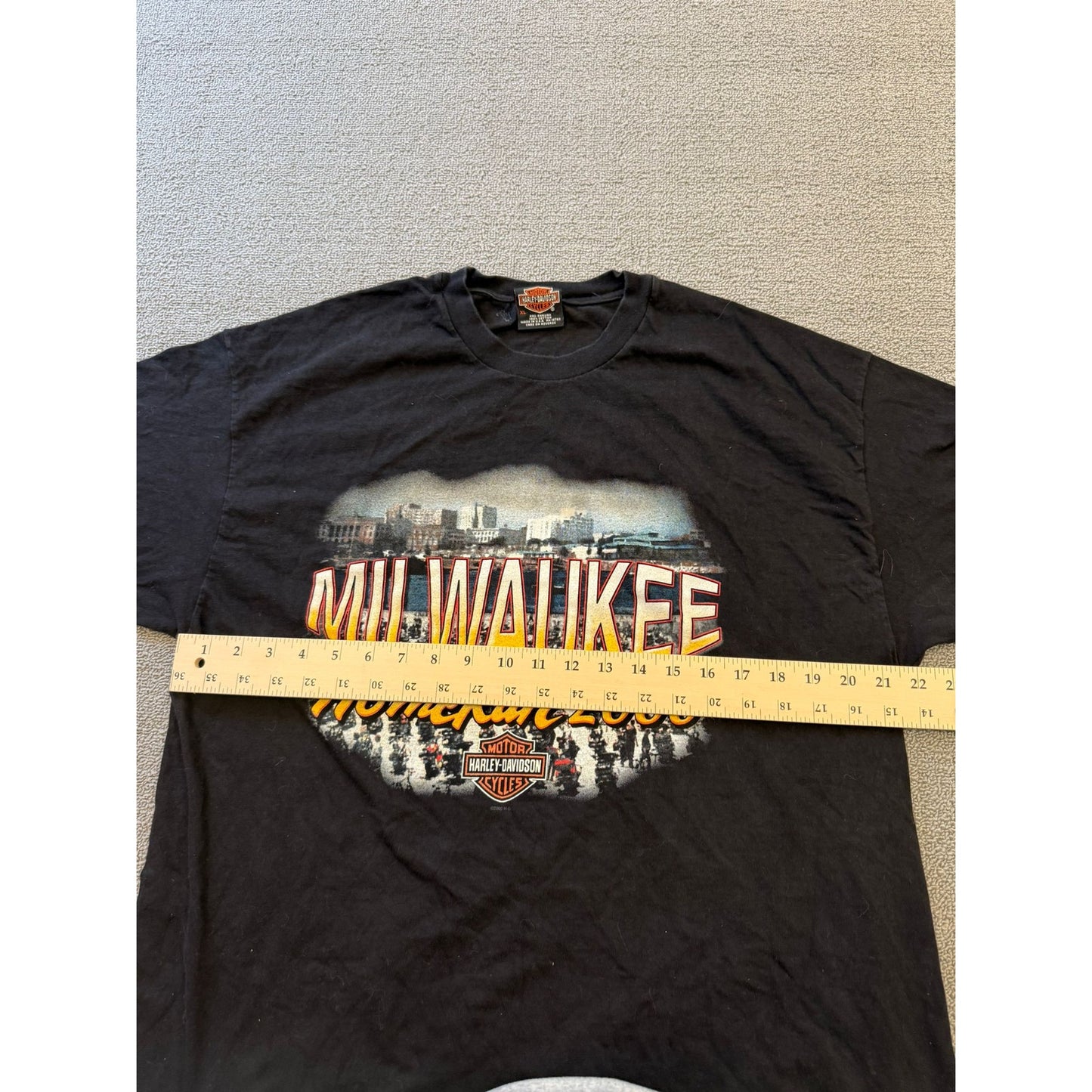 Harley-Davidson Men's XL Milwaukee HomeRun 2000 Graphic T-Shirt W/ Hole
