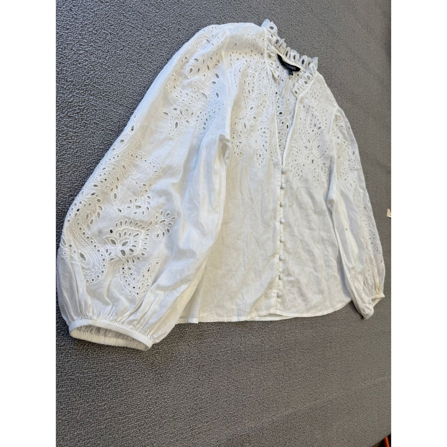 INTERMIX Women's L Large White Eyelet Embroidery Blouse Top