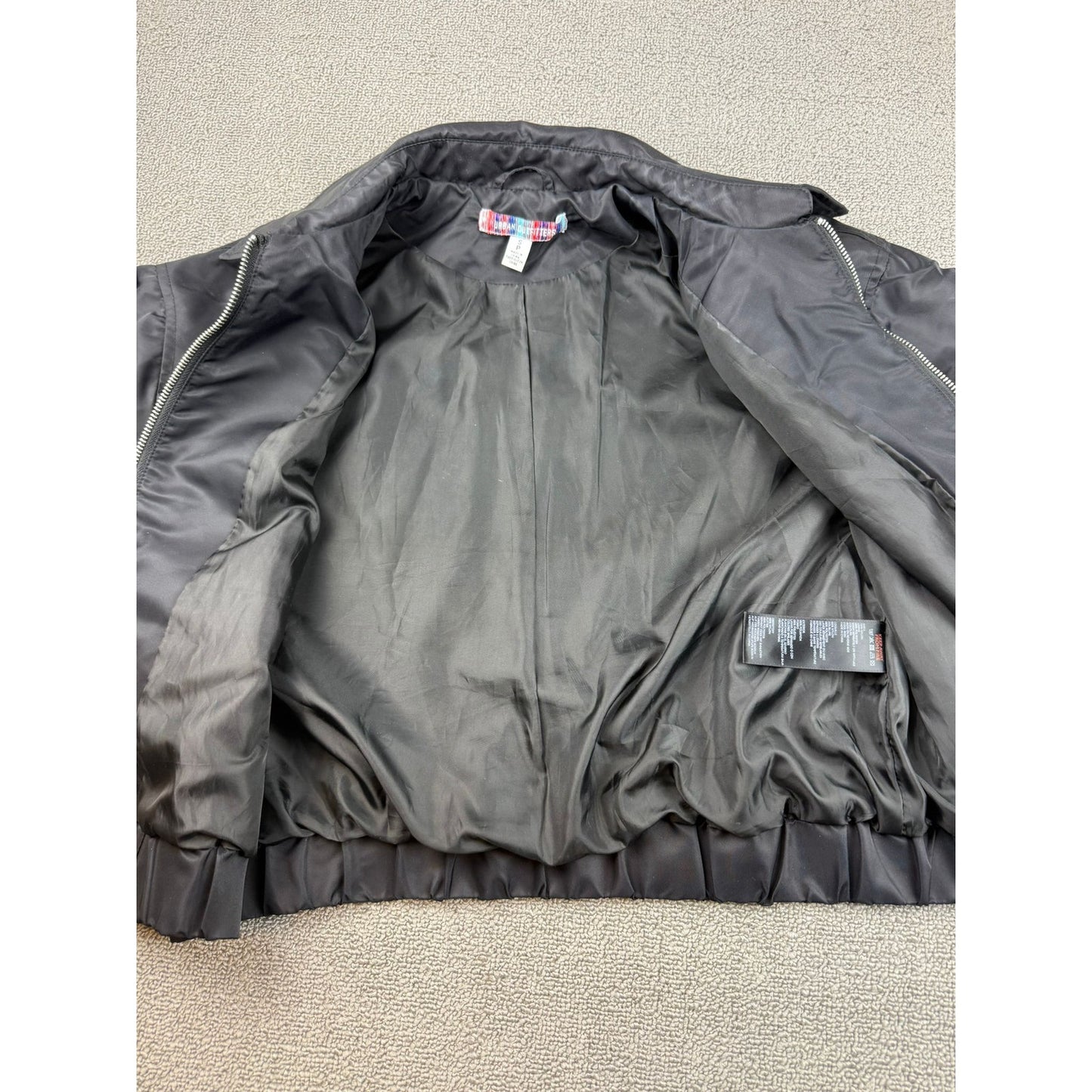 Urban Outfitters Women's Small Kyle Black Cropped Bomber Jacket Full Zip