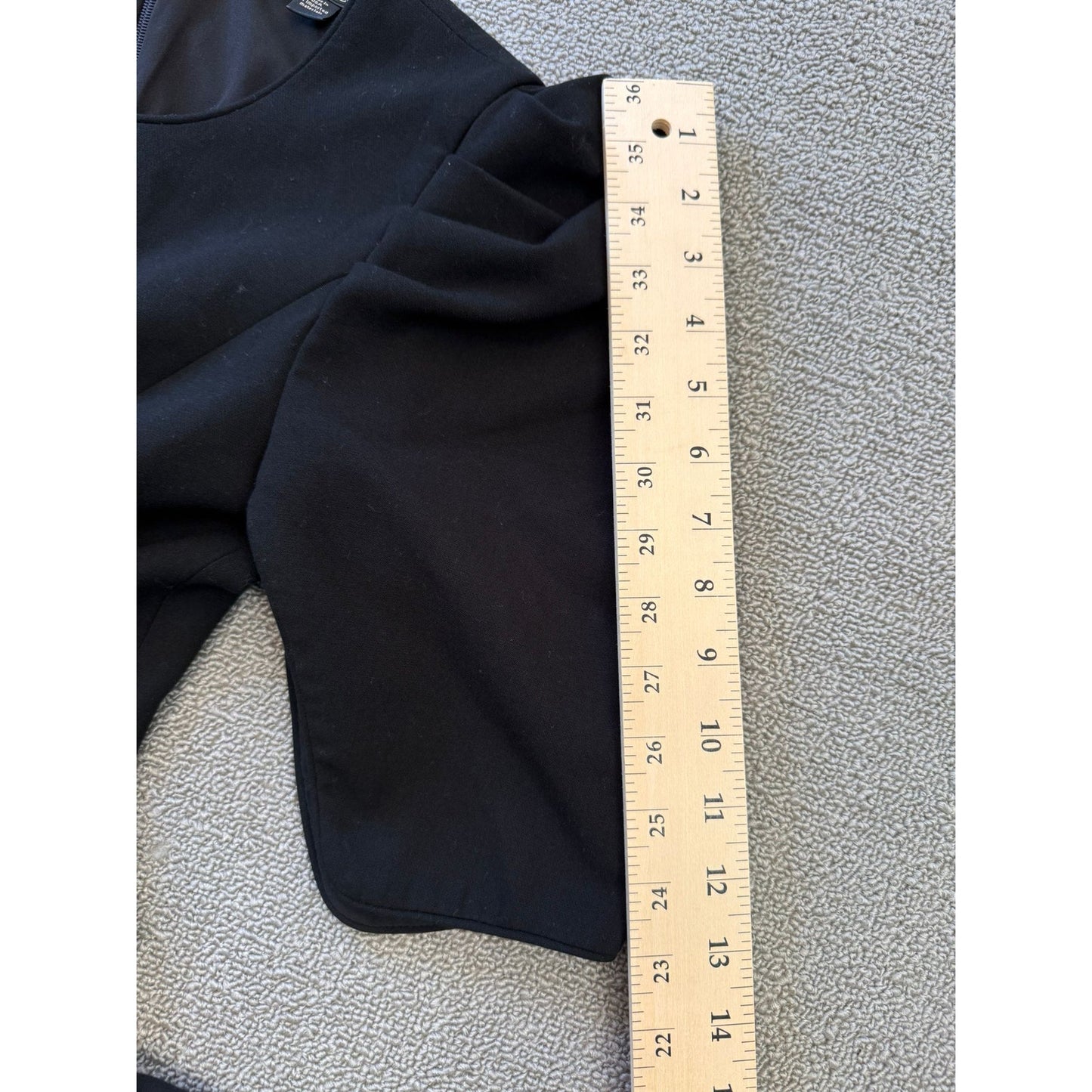 Black Halo Women's Size 4 Black Puff Sleeve Tailored Jumpsuit Dressy Formal