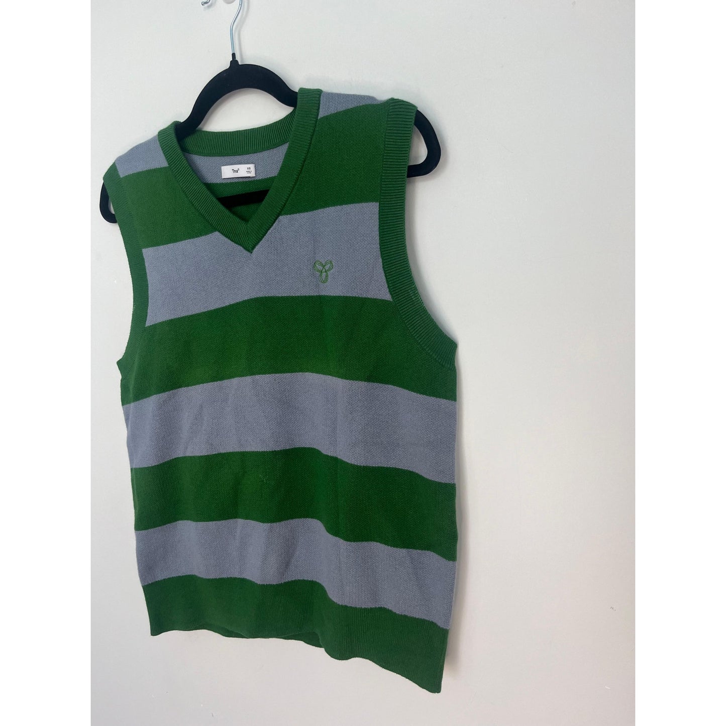 TNA Sweater Vest Women XS Green Gray Stripe V Neck Knit Preppy Y2K