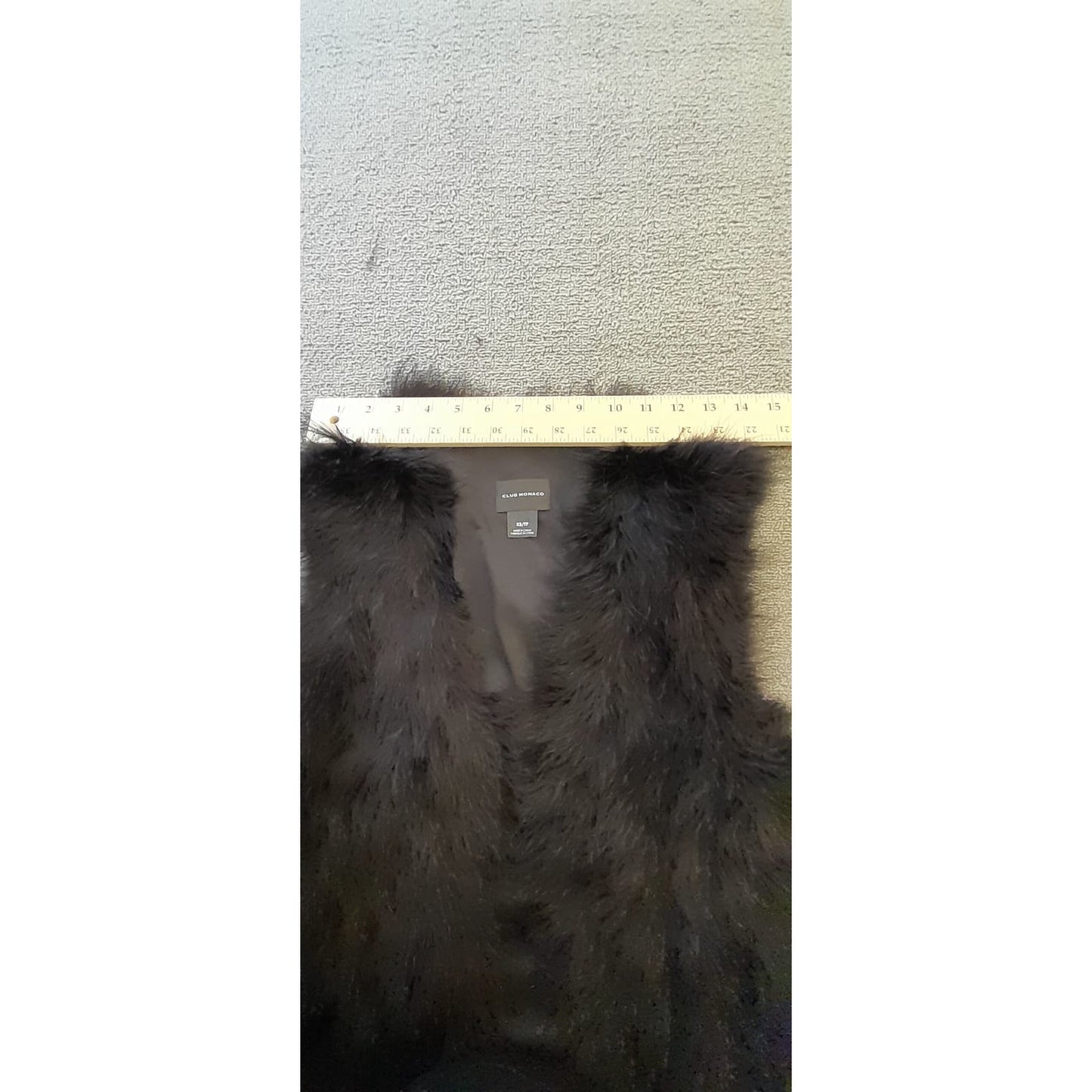 Club Monaco Womens XS Black Feather Vest Chic Outerwear Stylish