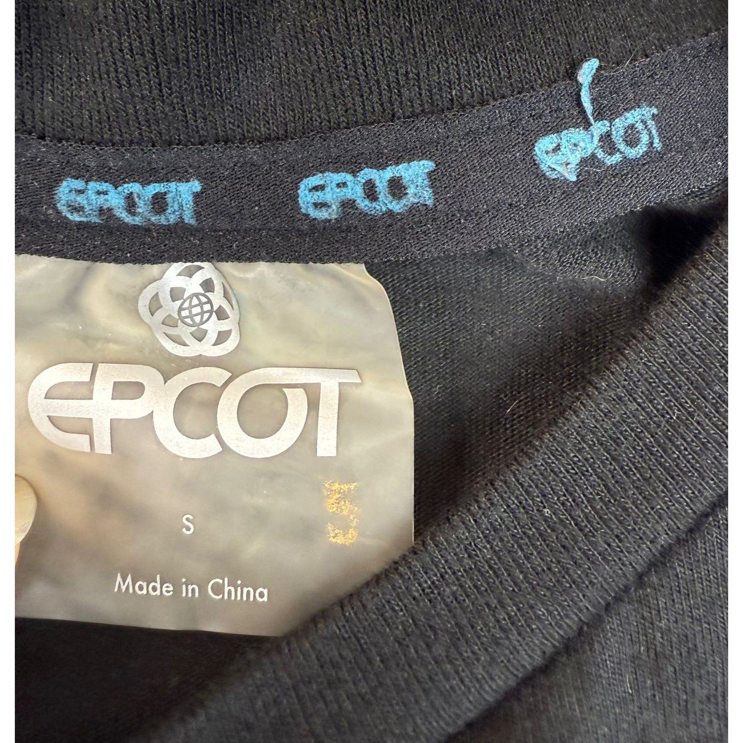 Disney Parks Epcot Men's Small Black Spaceship Earth Zipper Pocket T Shirt