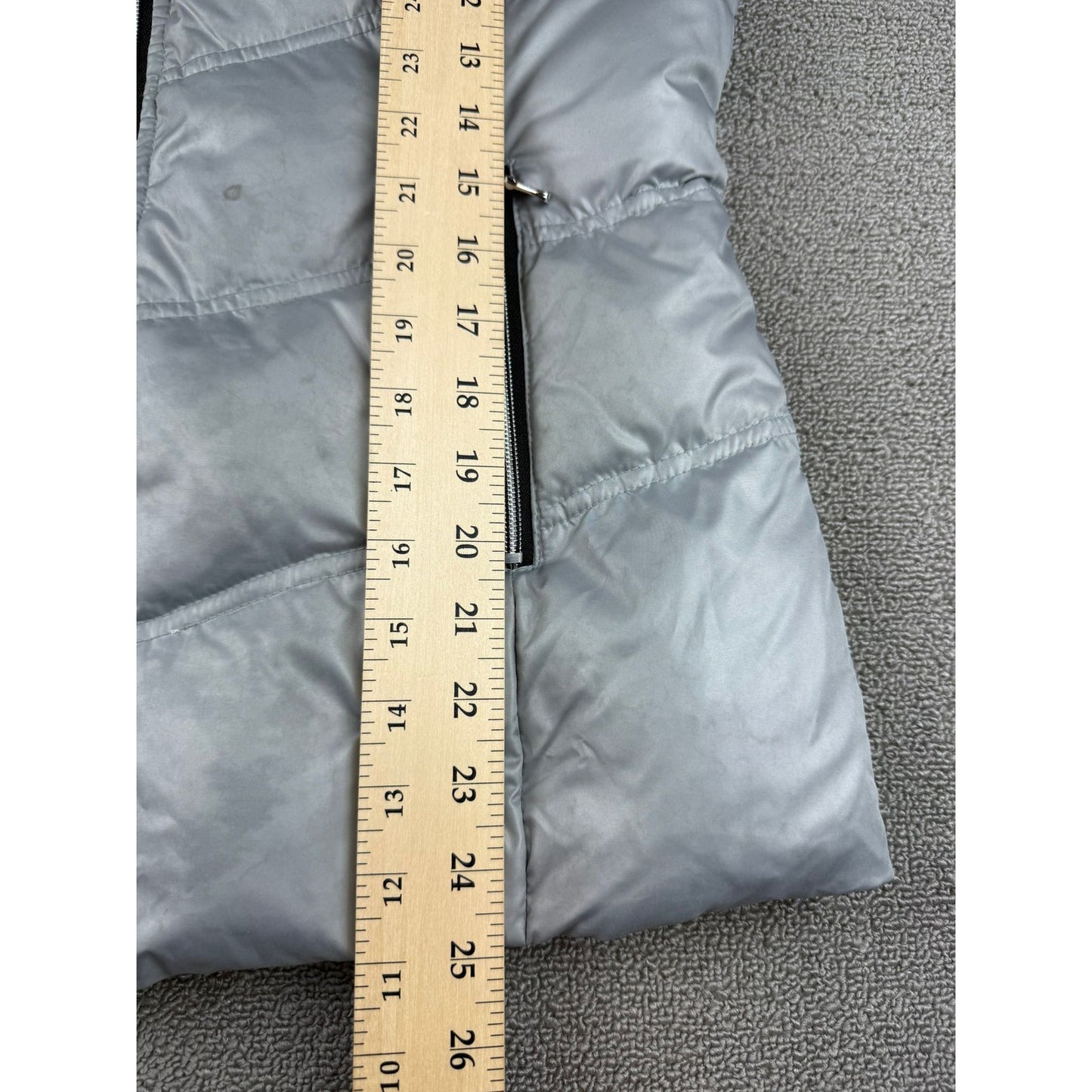 Guess Women's M Gray Silver Puffer Jacket