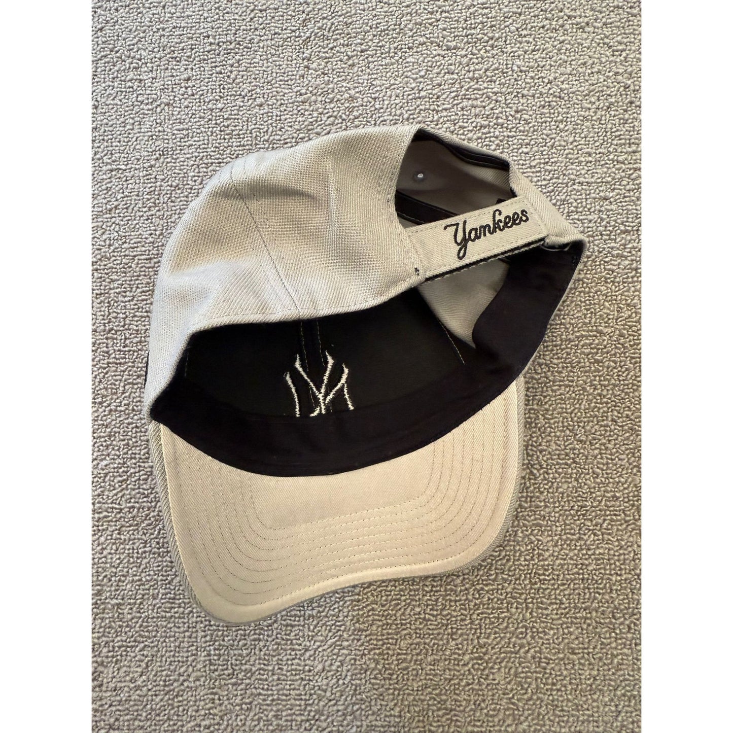 47 Brand New York Yankees Men's OSFA Grey Baseball Cap Adjustable