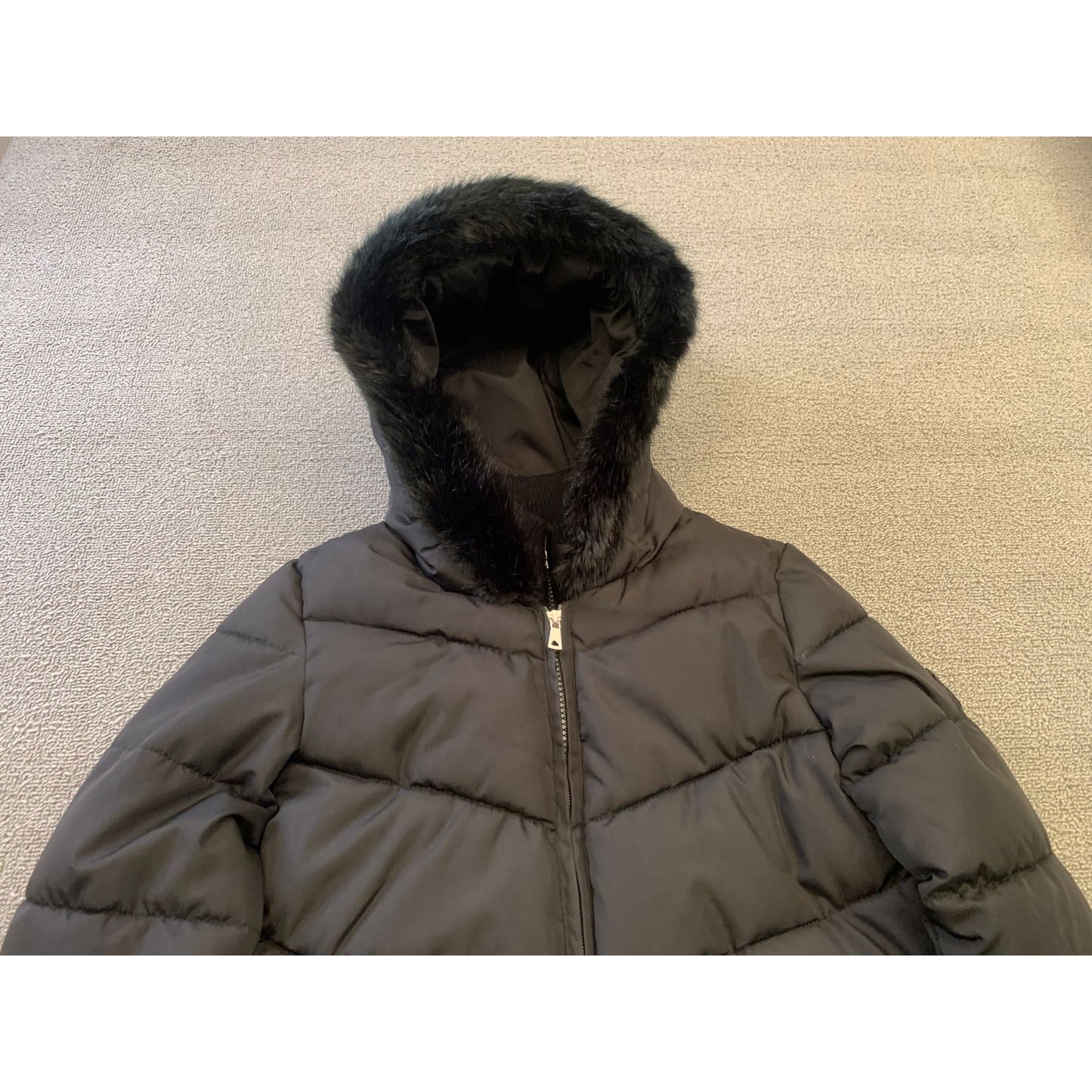 Mayoral Girl's Size 10 Black Hooded Puffer Jacket With Faux Fur