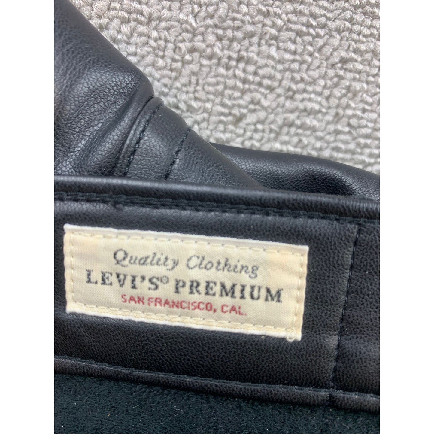 Levi's Women's 29 Black Faux Leather Ribcage Straight High Rise Pants
