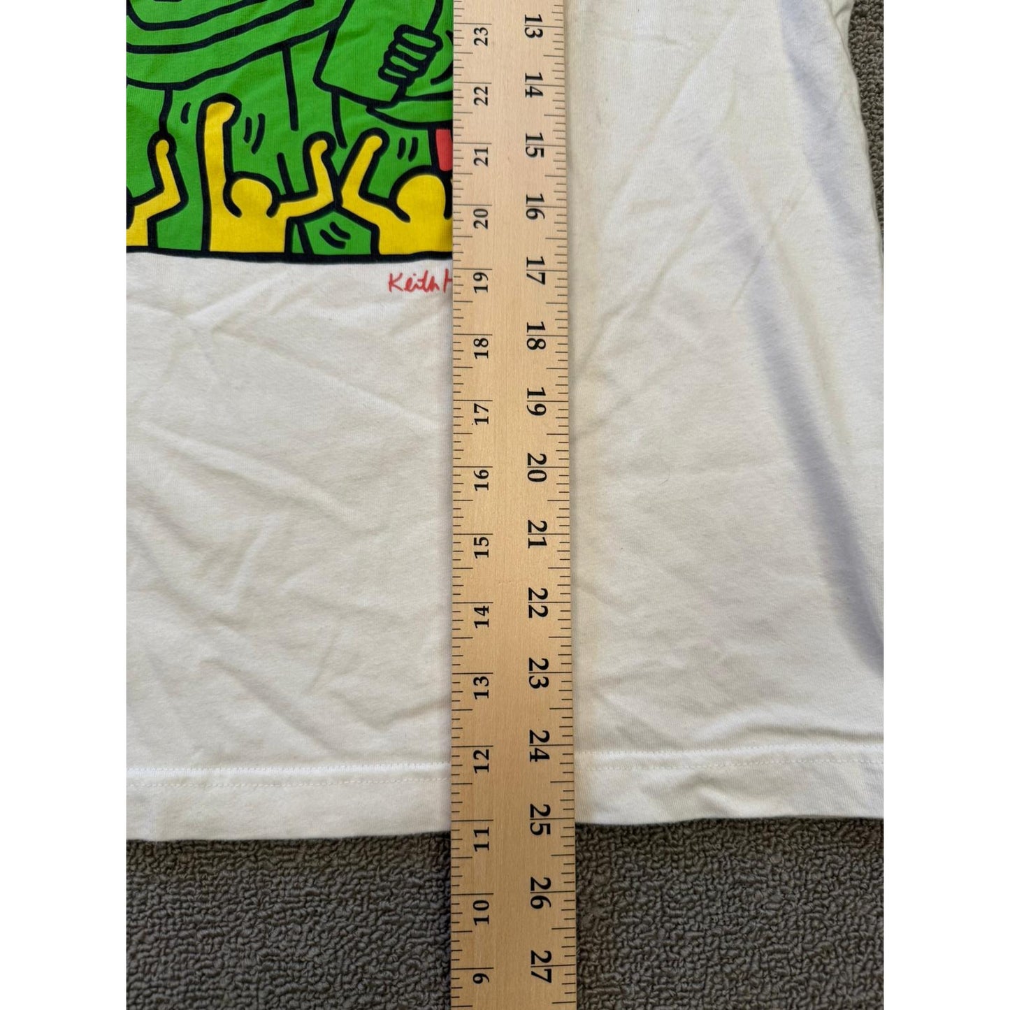 Uniqlo UT Keith Haring XS White Statue of Liberty Graphic Tee