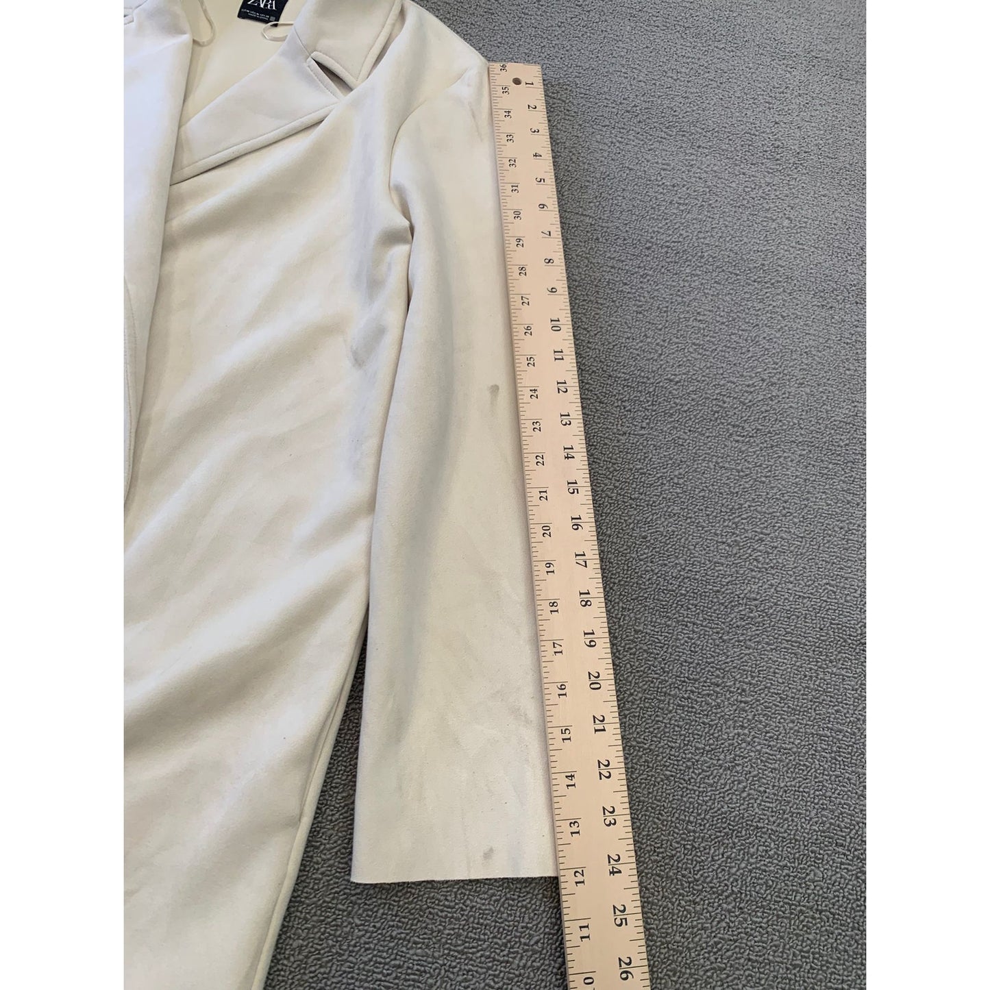 ZARA Women's Medium Cream White Long lapel Coat