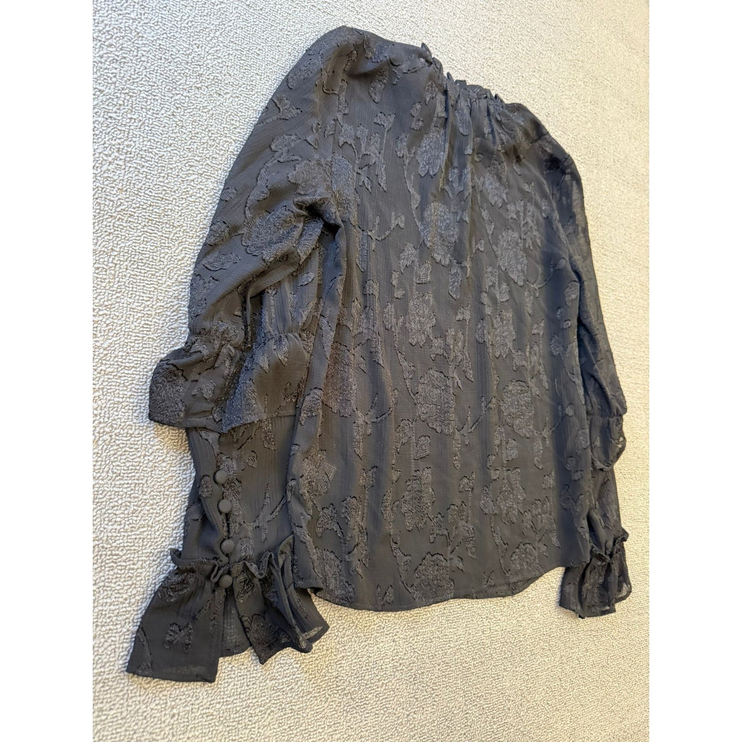 BB Dakota Women Extra Small Black Floral Ruffle Sleeve Blouse