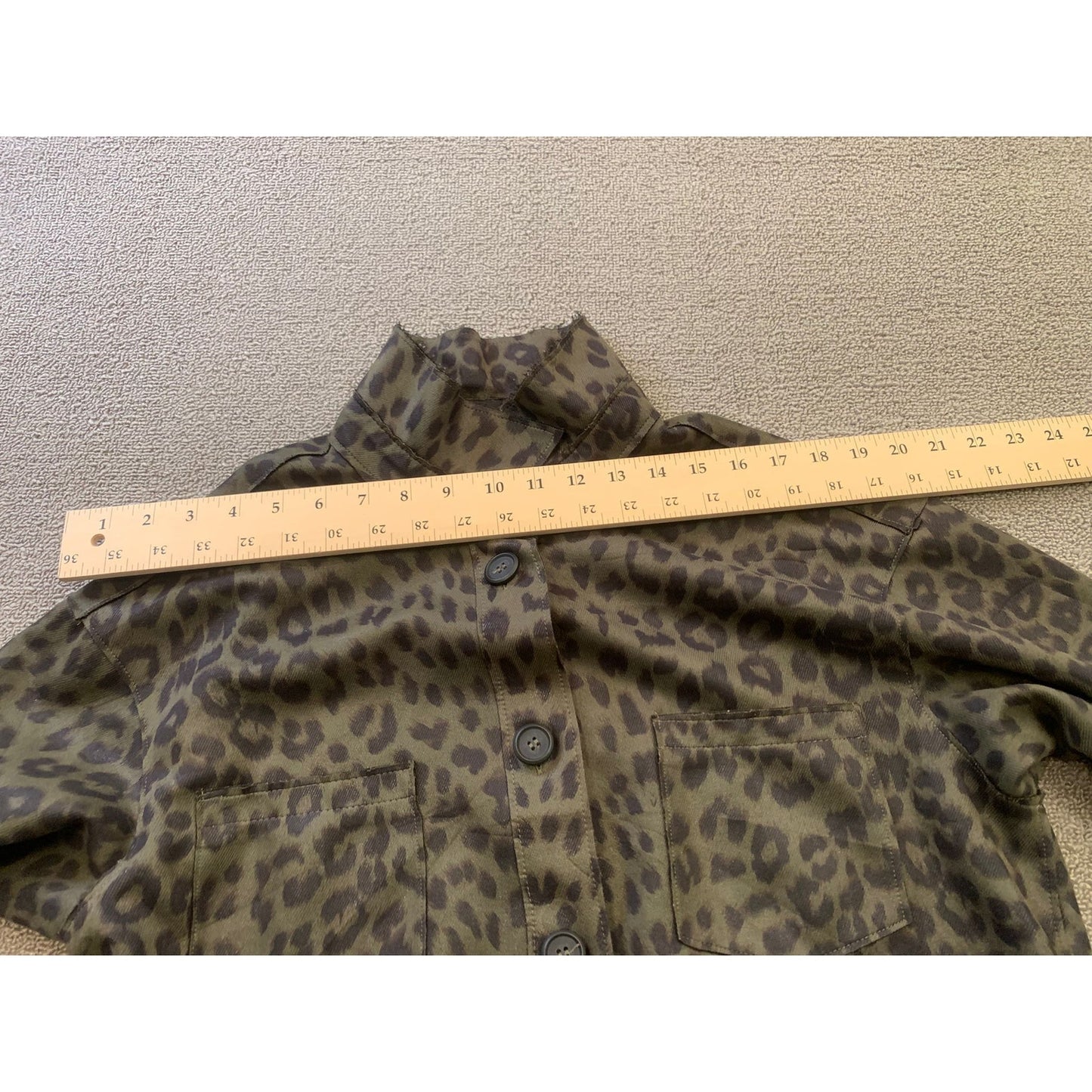 ZARA Women's Medium Olive Green Leopard Print Shacket