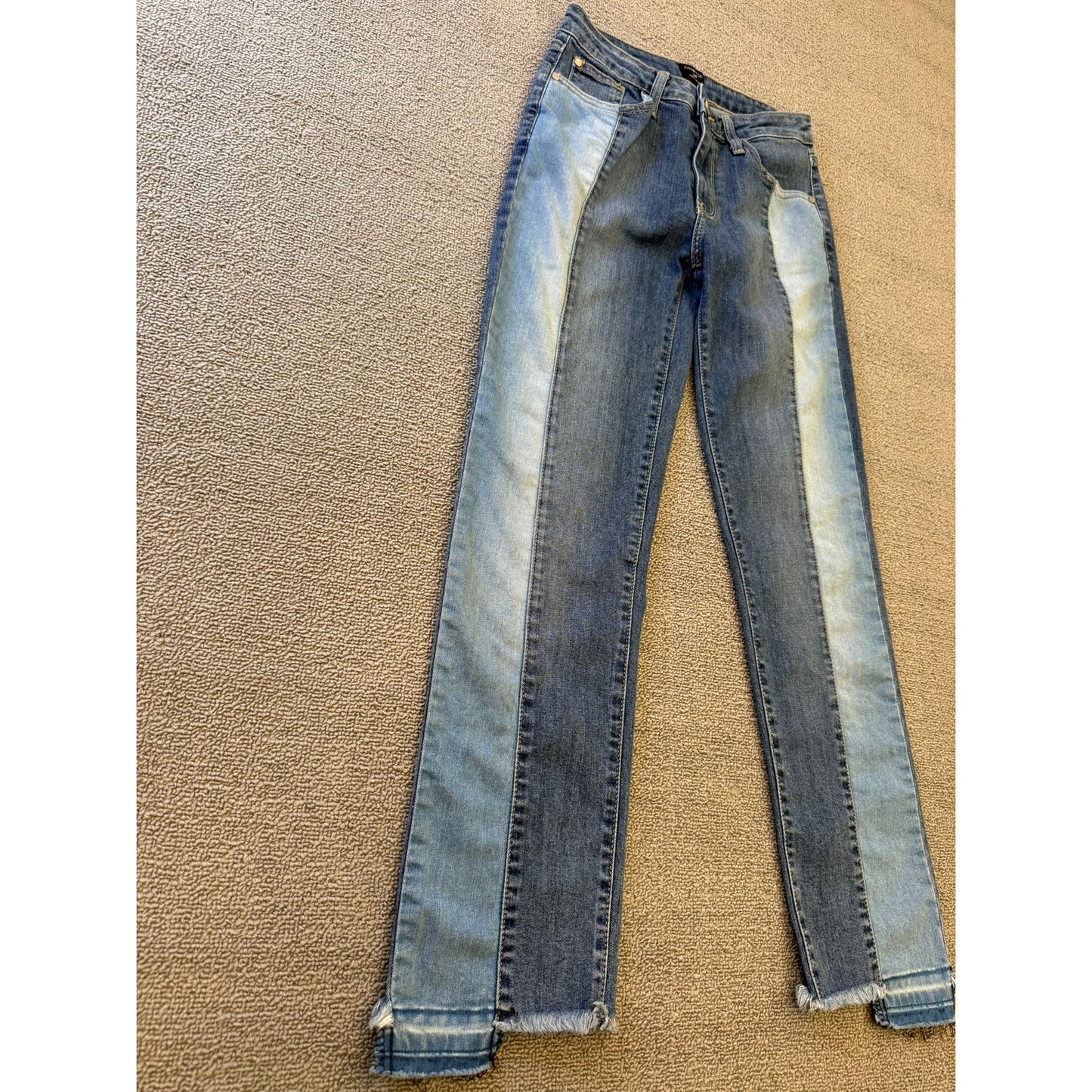 JUSTBLACK Female Light Dark Wash Denim Jeans Size 24 Raw Hem Straight Leg