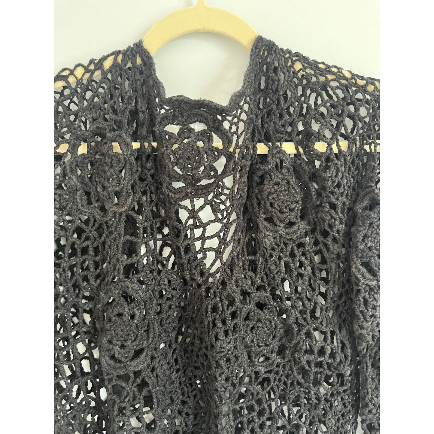 Henri Bendel Cardigan Women Size M Black Open Crochet Knit Button Front Vintage