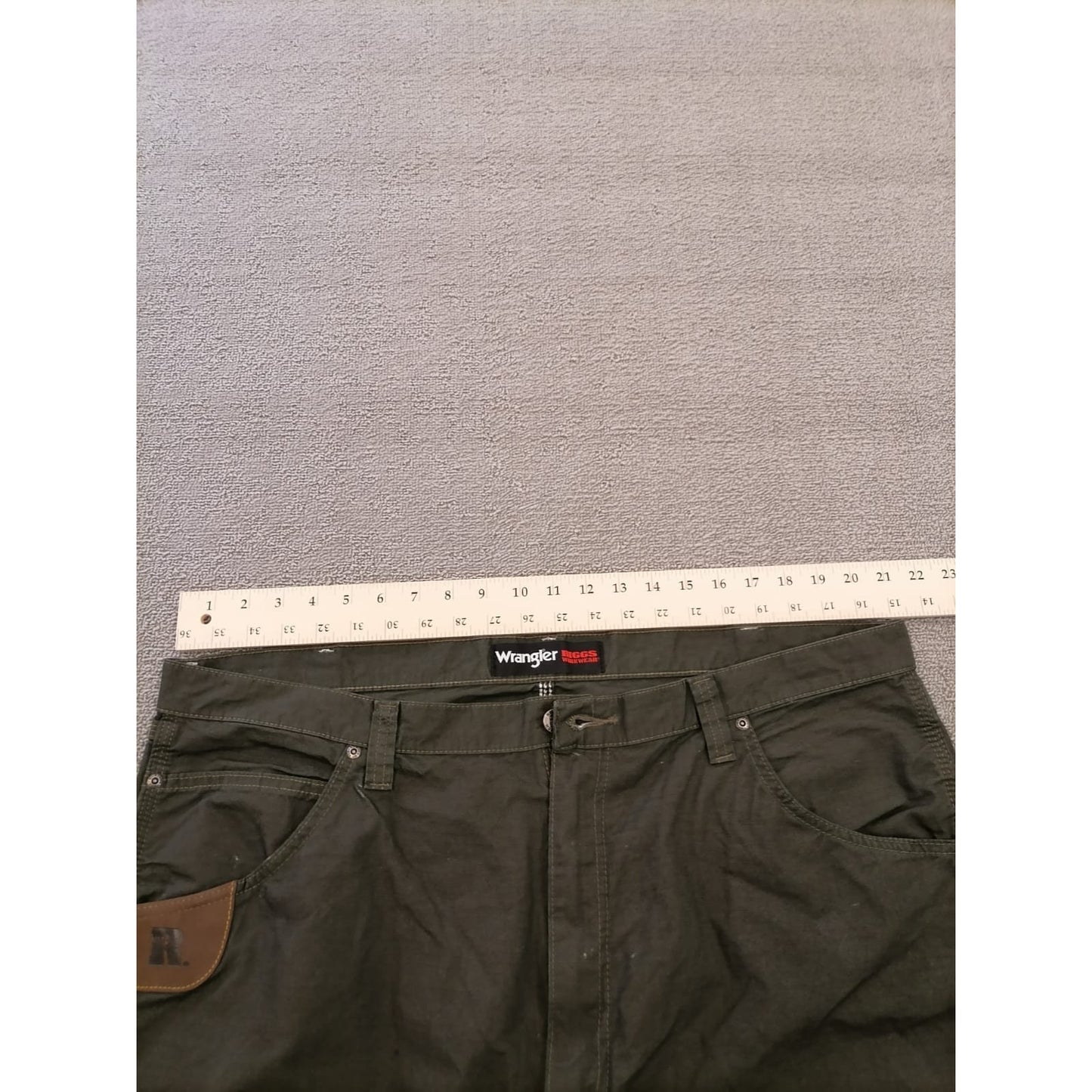 Wrangler 42x34 Male Olive Green 100% Cotton Utility Fit Durable Everyday Pants