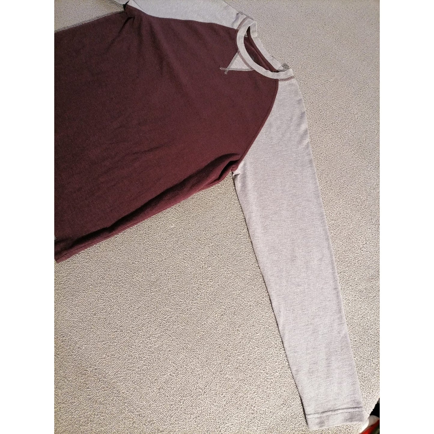 The North Face Large Female Maroon Grey Raglan Long Sleeve Casual T-Shirt Top