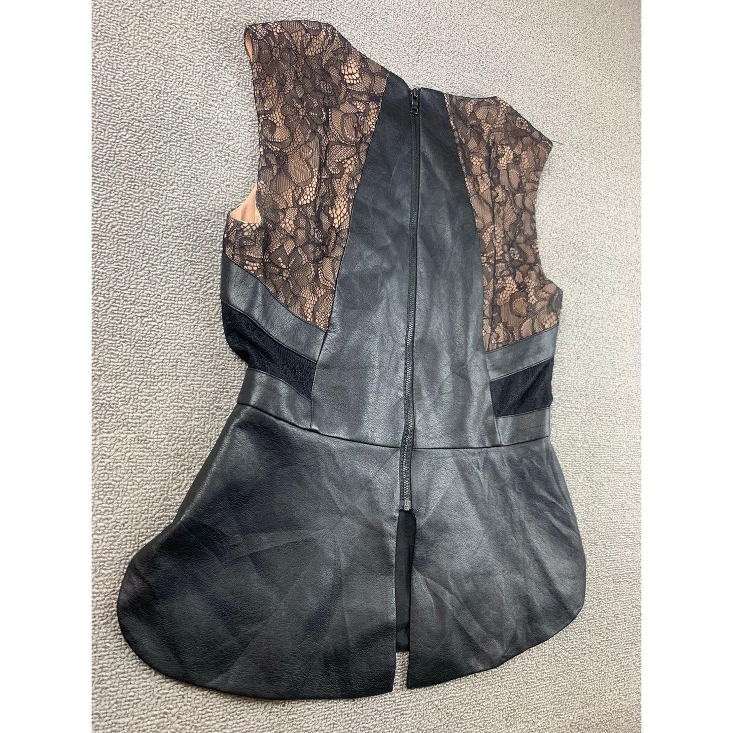 BCBGMAXAZRIA Women XXS Faux Leather Black Lace Peplum Top