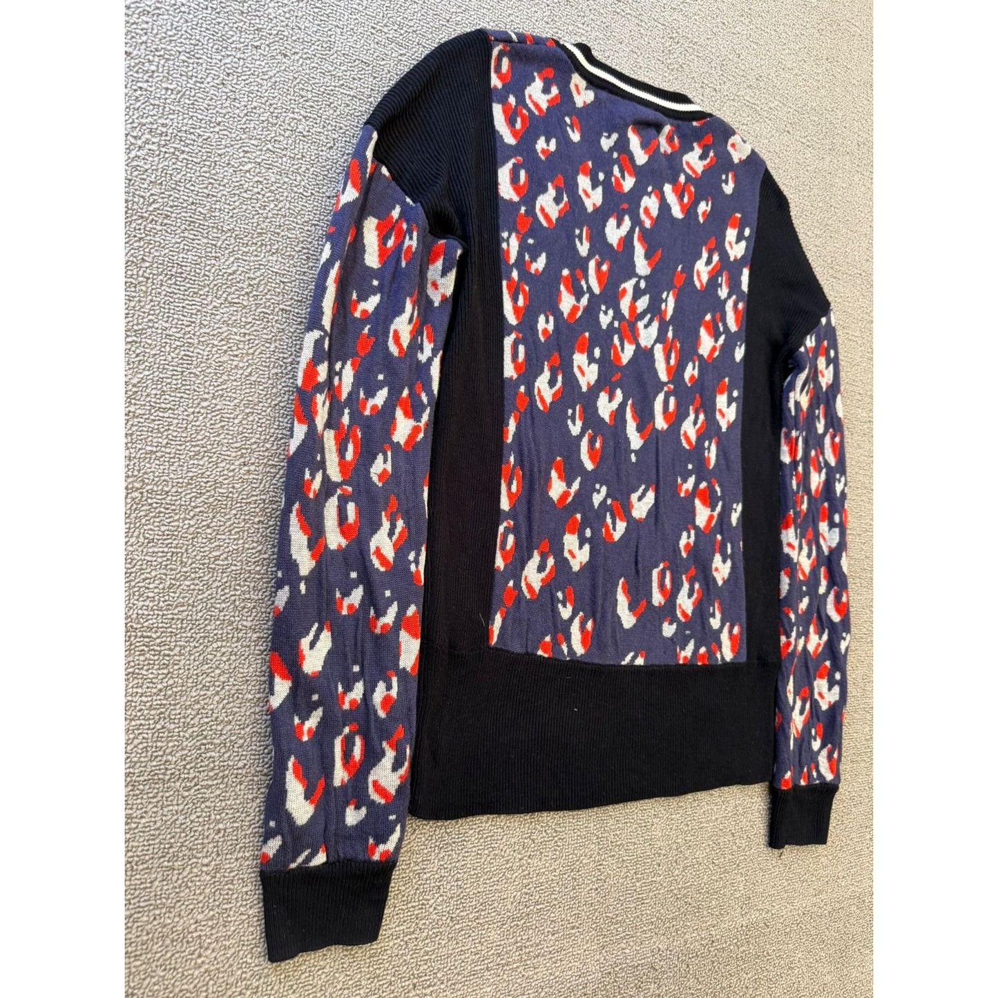 Aritzia Wilfred Free Women's Leopard Print Sweater Size S Crew Neck Long Sleeve