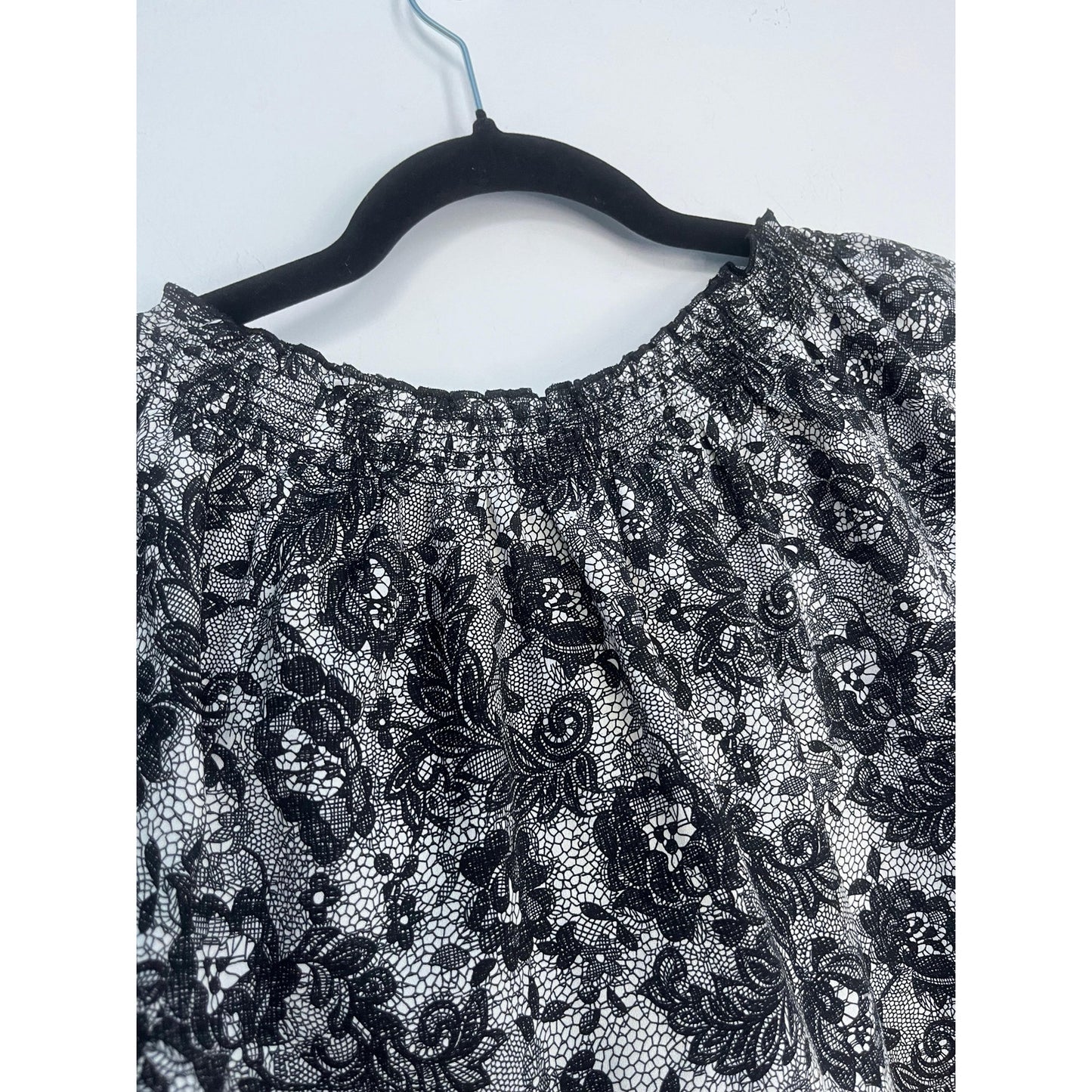 Joie Lace Peasant Top Women Small Black White Floral Semi Sheer Blouse