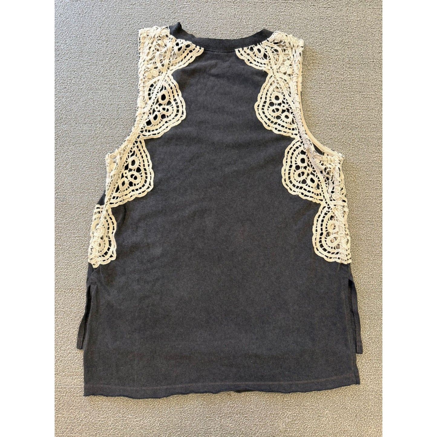 We The Free Women's Extra Small Gray Graphic Lace Tank Top