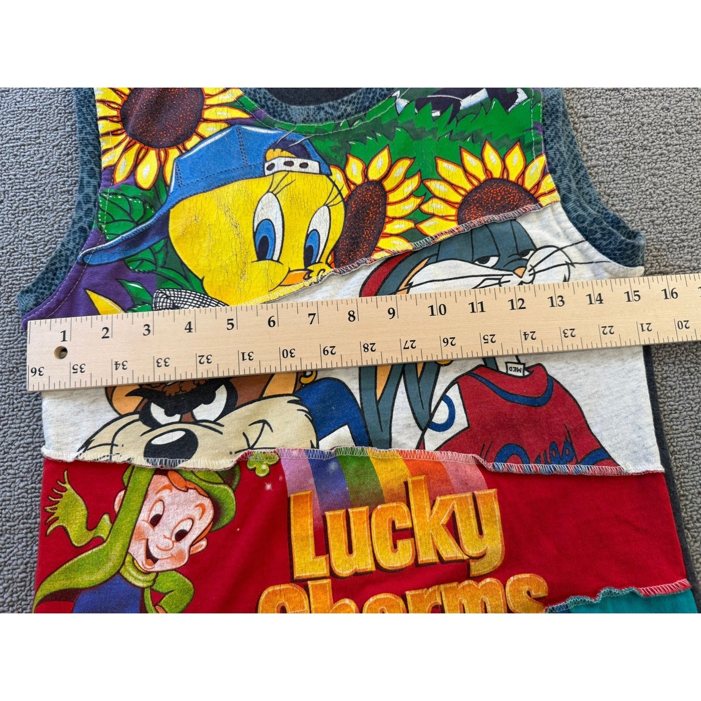 TROLLEY ROSS Women's M Vintage Bugs Bunny Tank Top Lucky Charms Tweety Bird